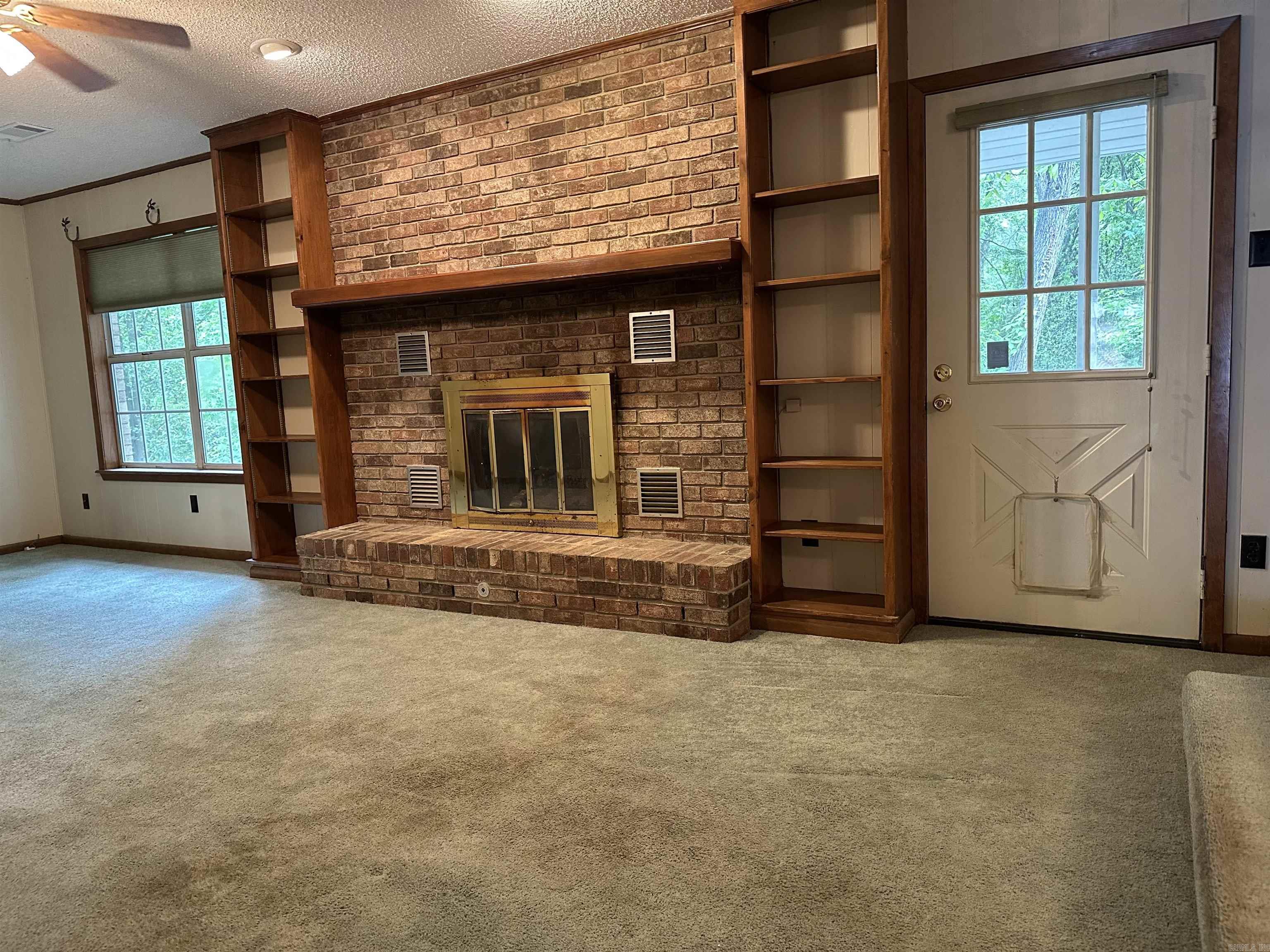ROYAL OAKS - Residential