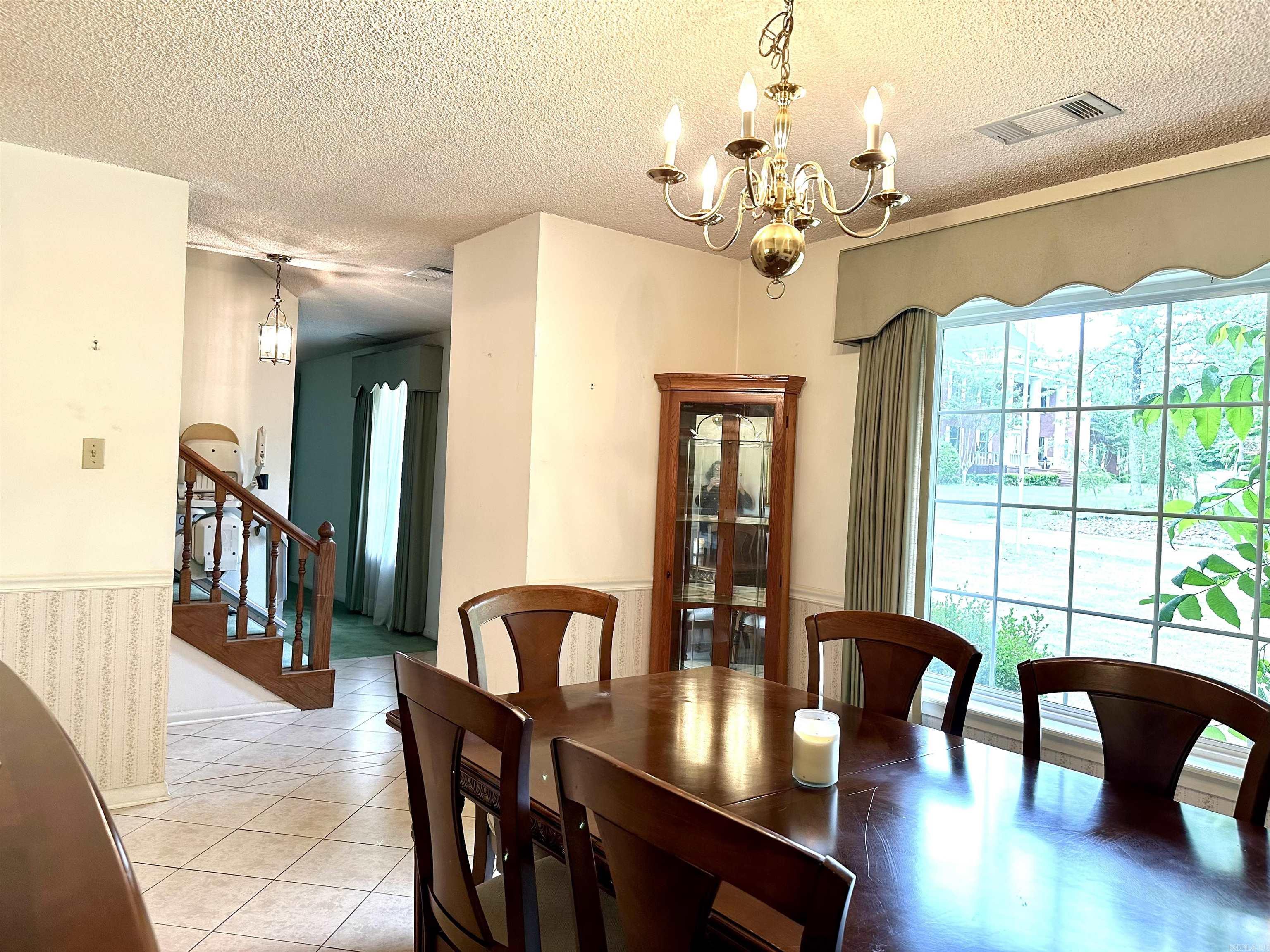 ROYAL OAKS - Residential