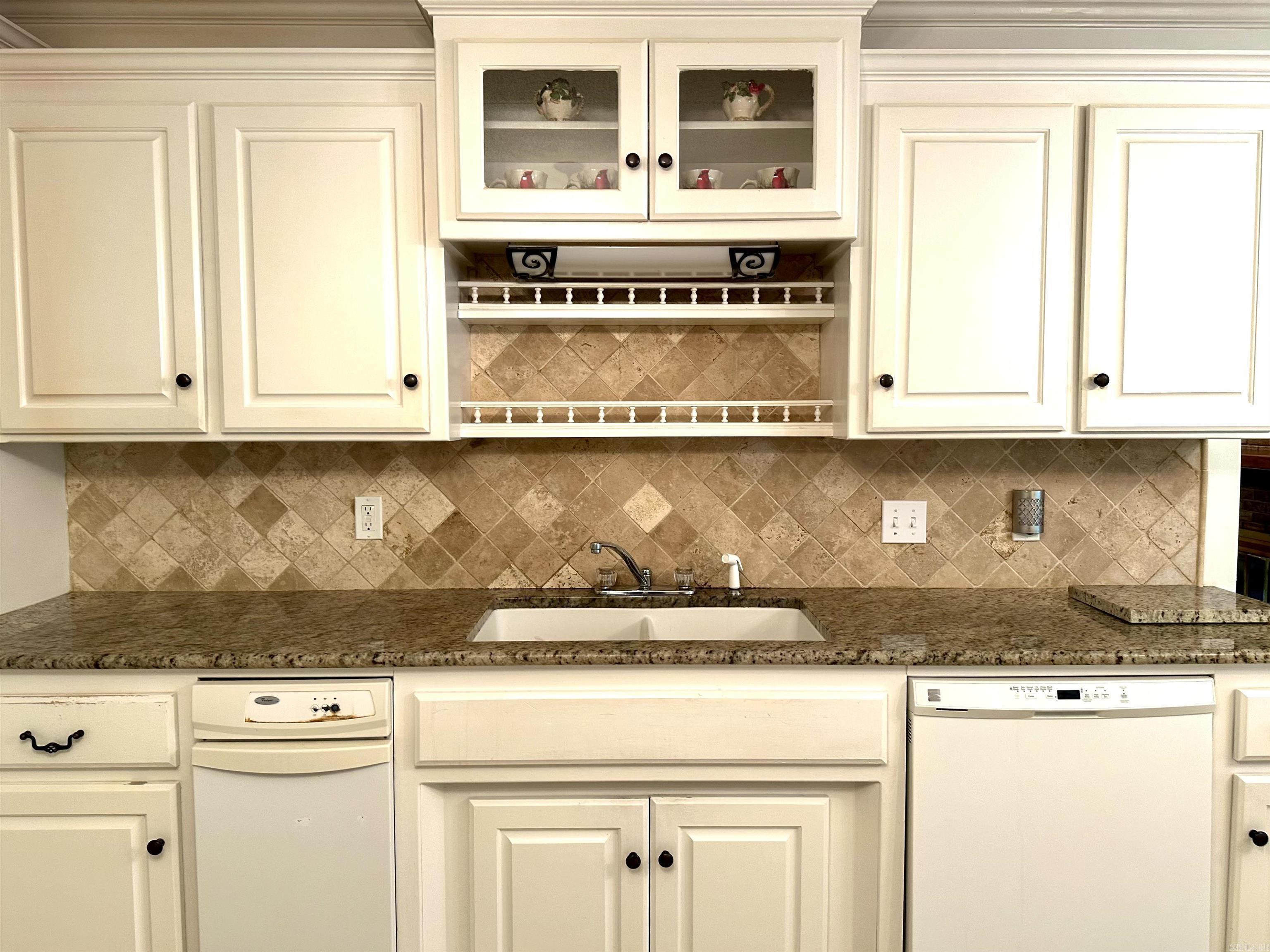 ROYAL OAKS - Residential