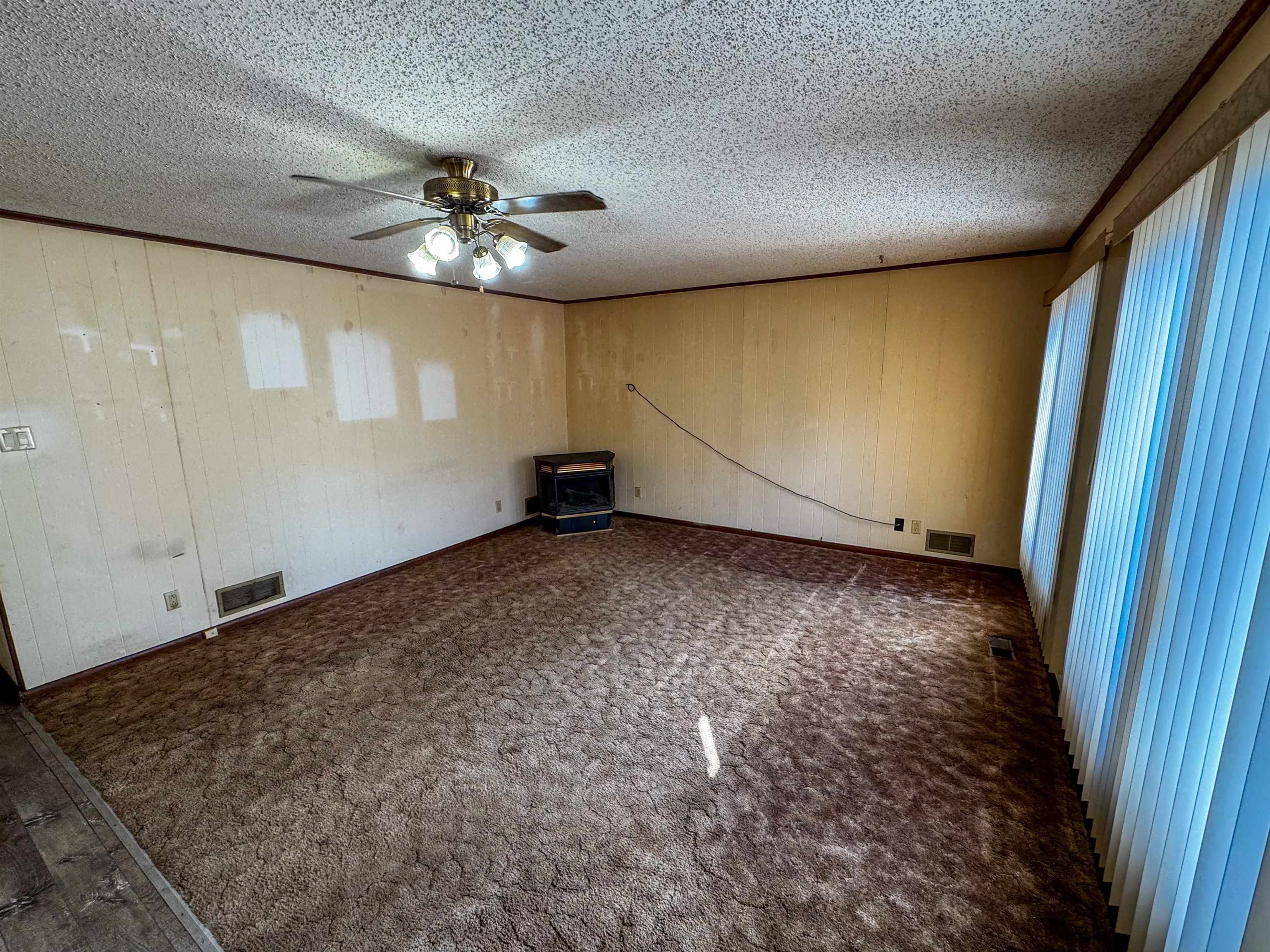 LAKE FORREST ADDN - Residential