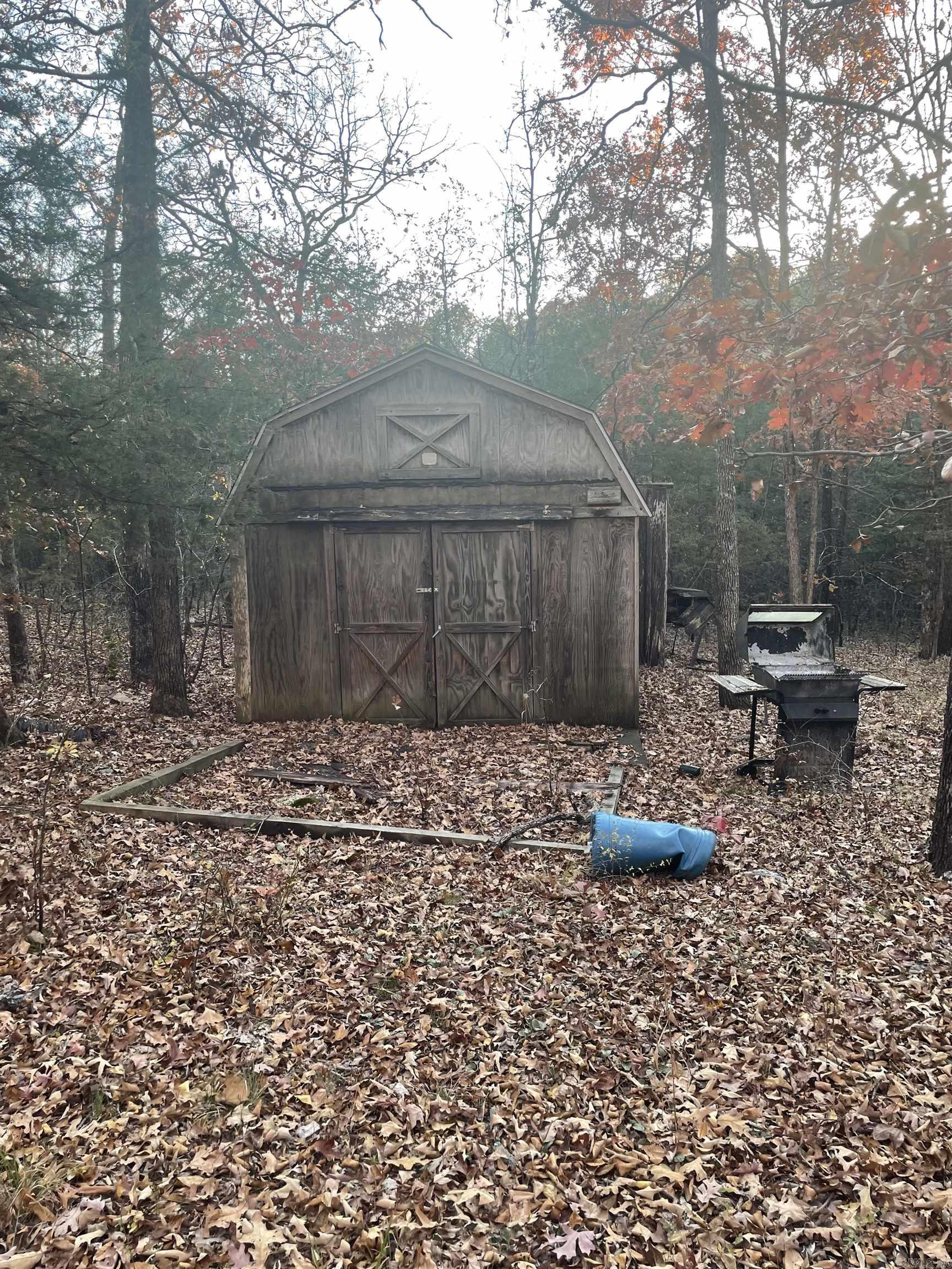 Metes & Bounds - Land