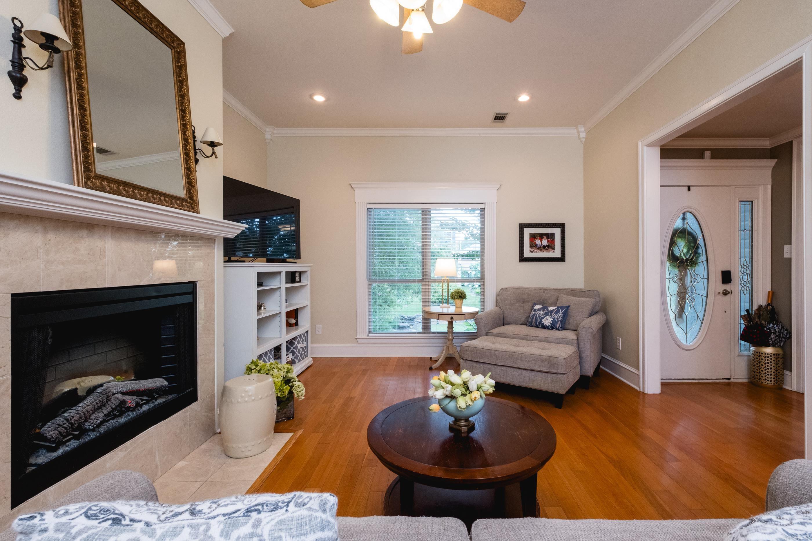 WOODLANDS EDGE - Residential