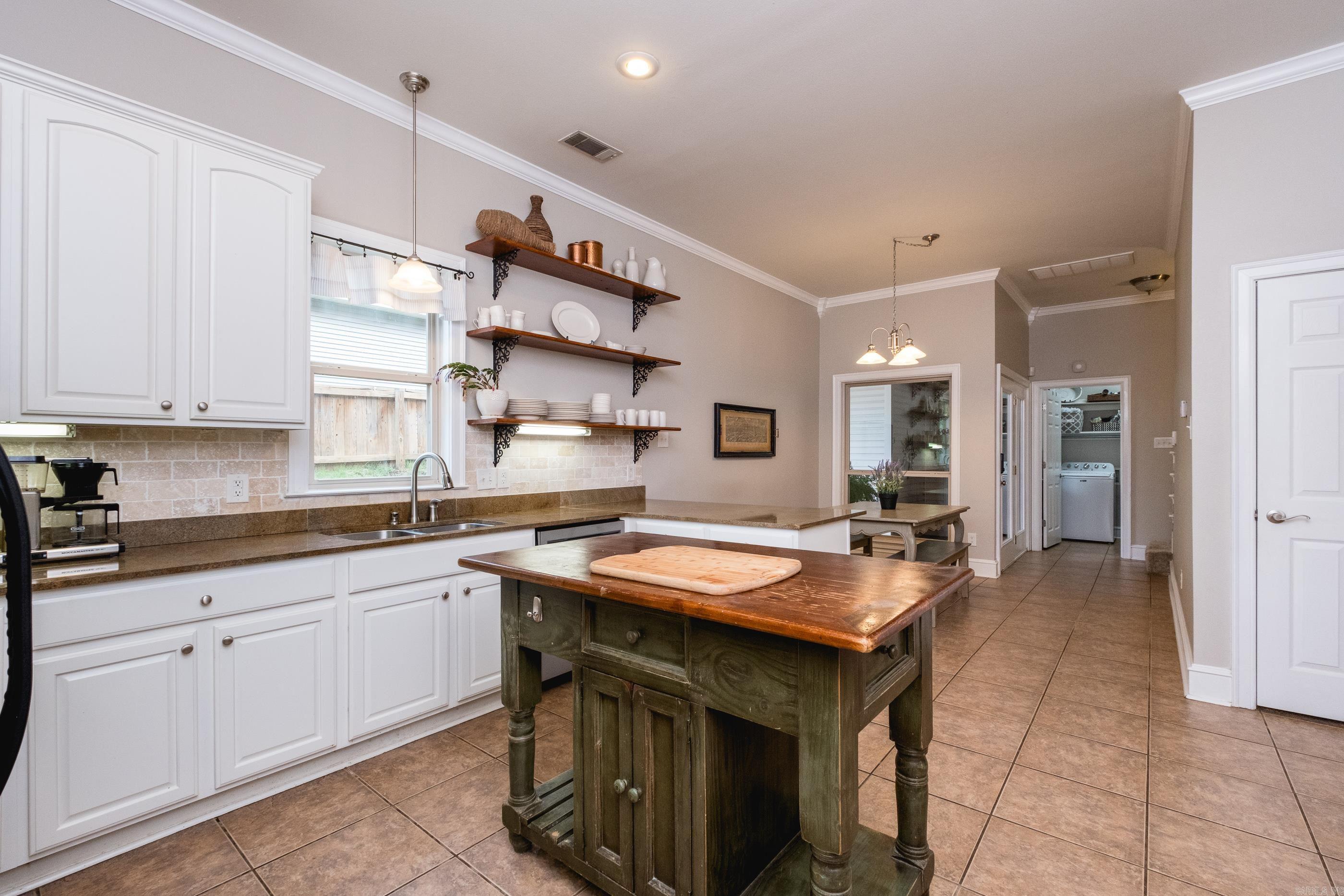 WOODLANDS EDGE - Residential