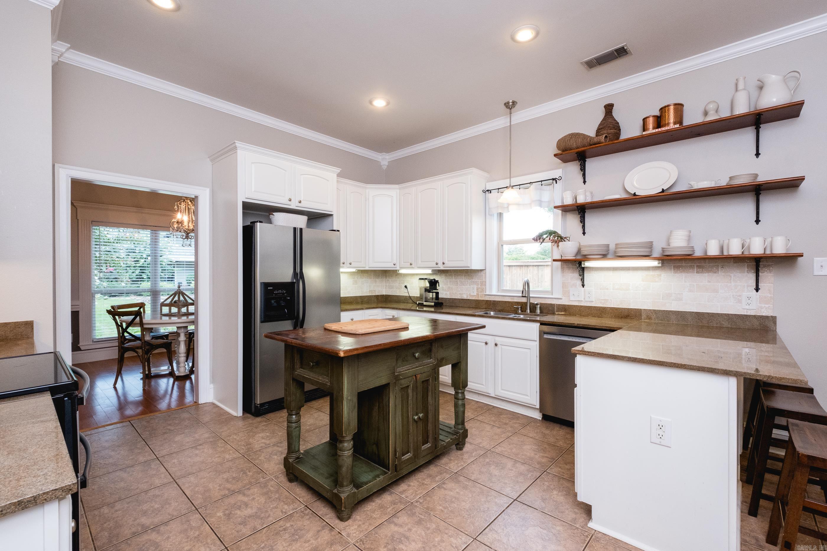 WOODLANDS EDGE - Residential