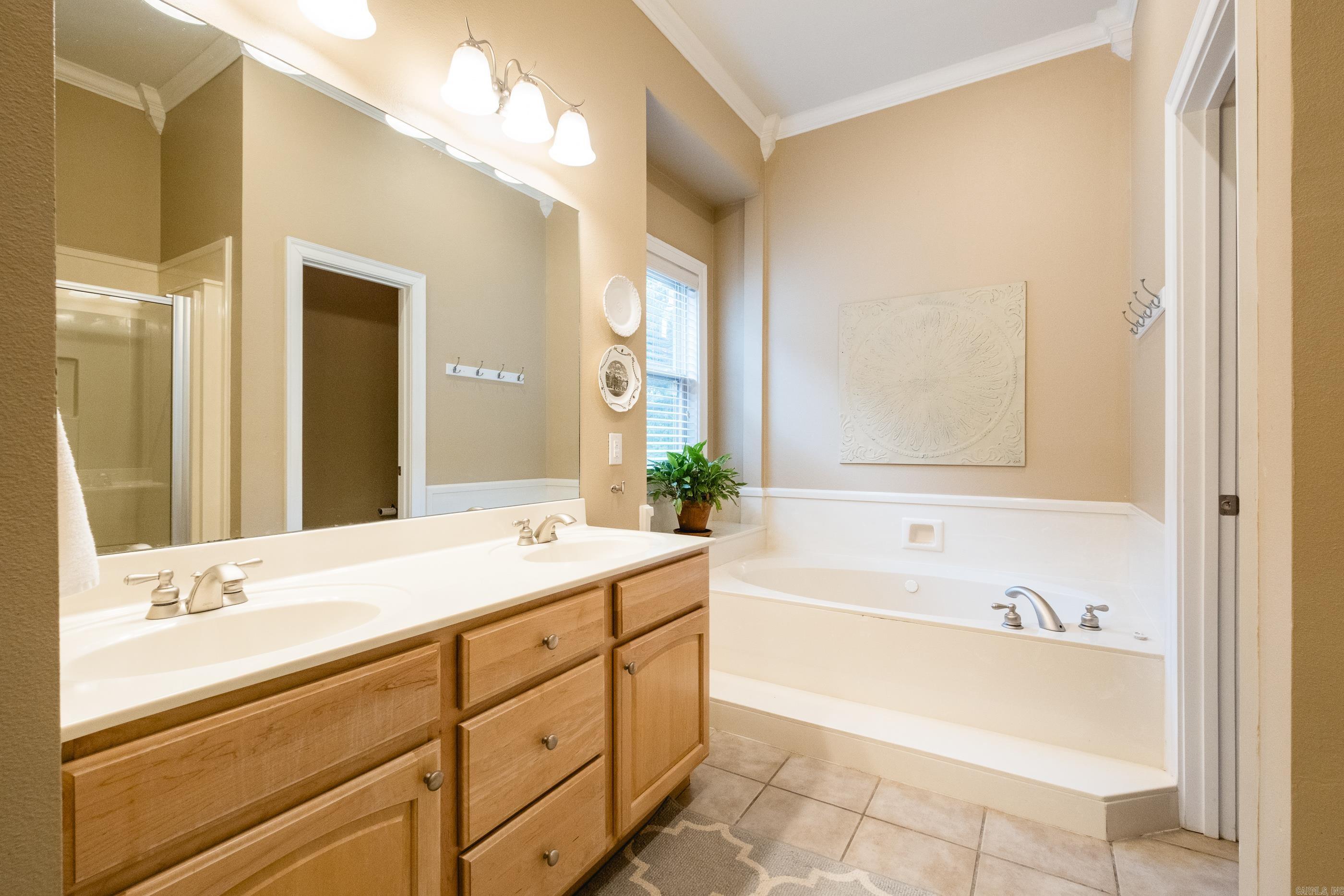 WOODLANDS EDGE - Residential