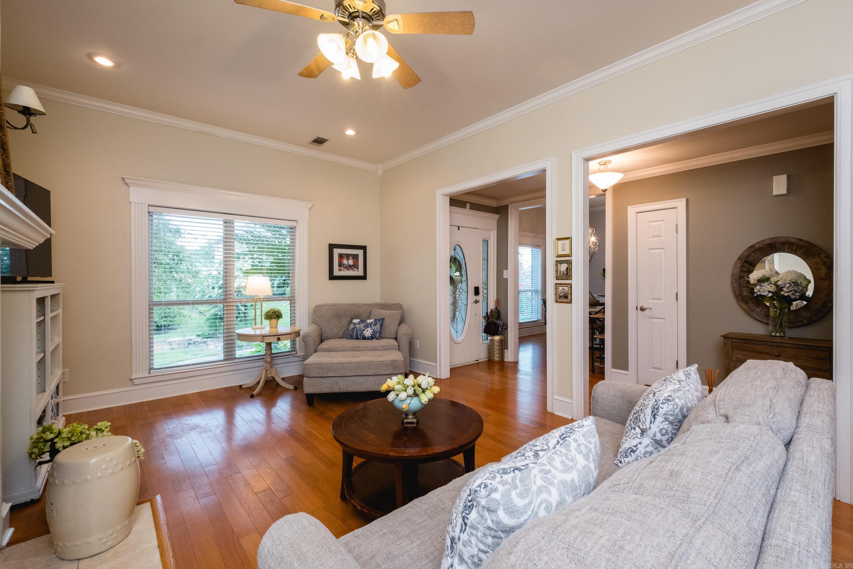 WOODLANDS EDGE - Residential