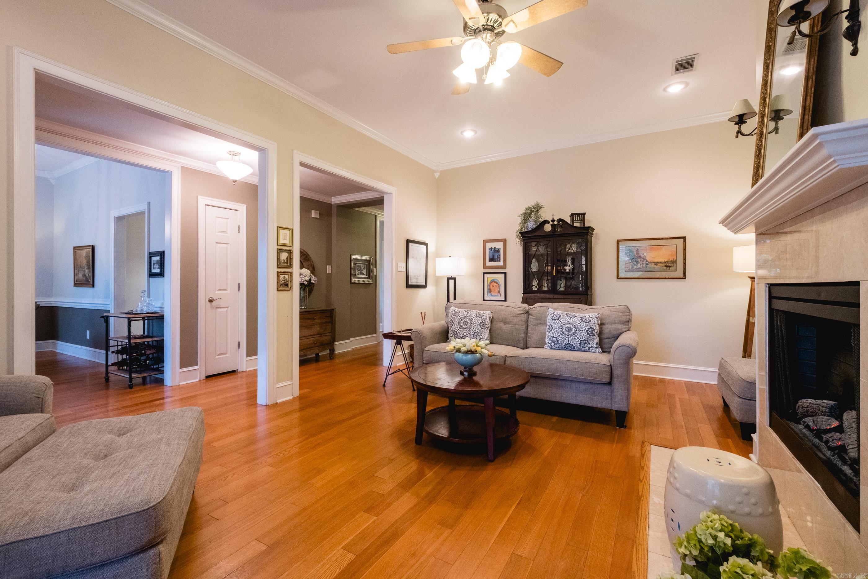 WOODLANDS EDGE - Residential