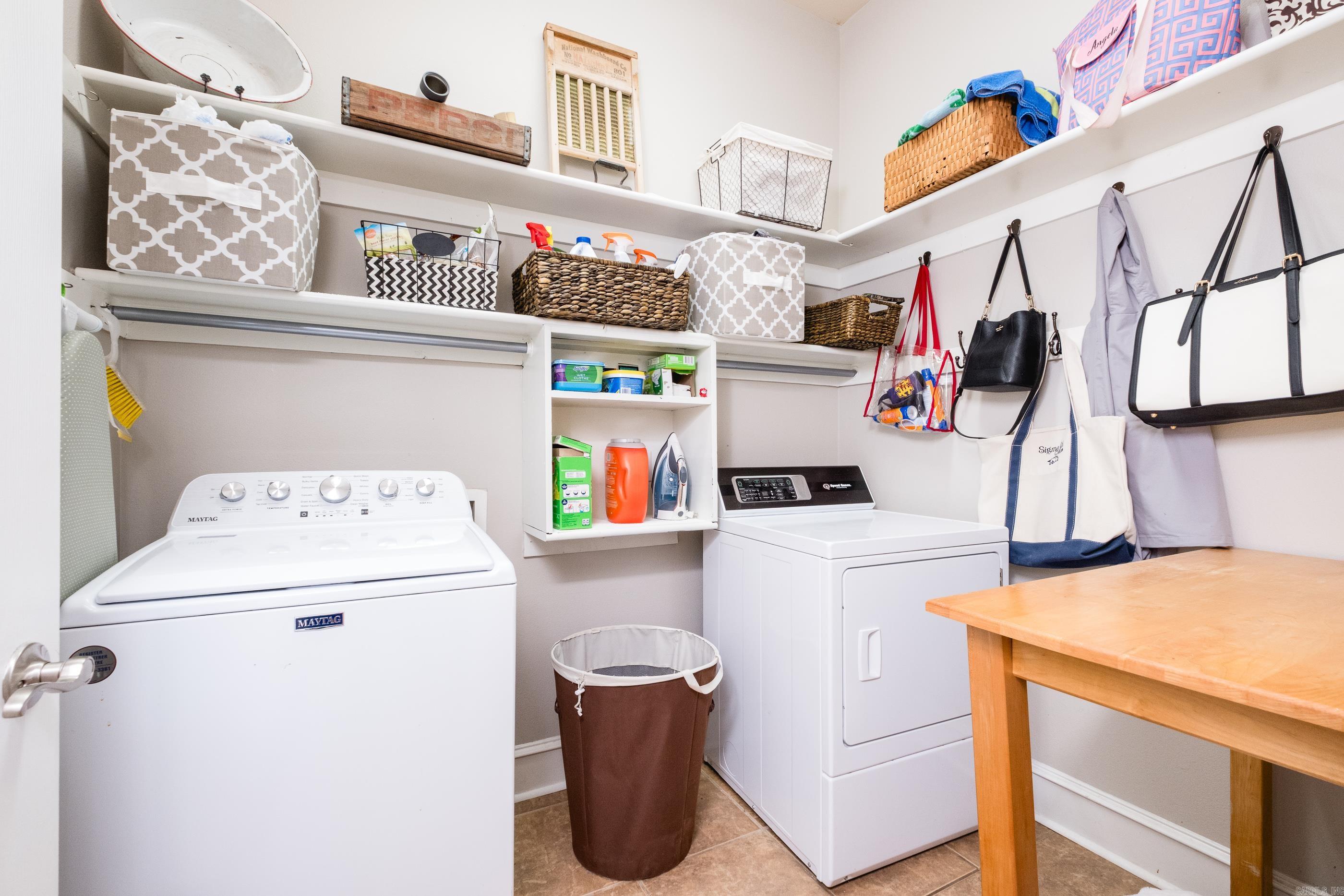 WOODLANDS EDGE - Residential