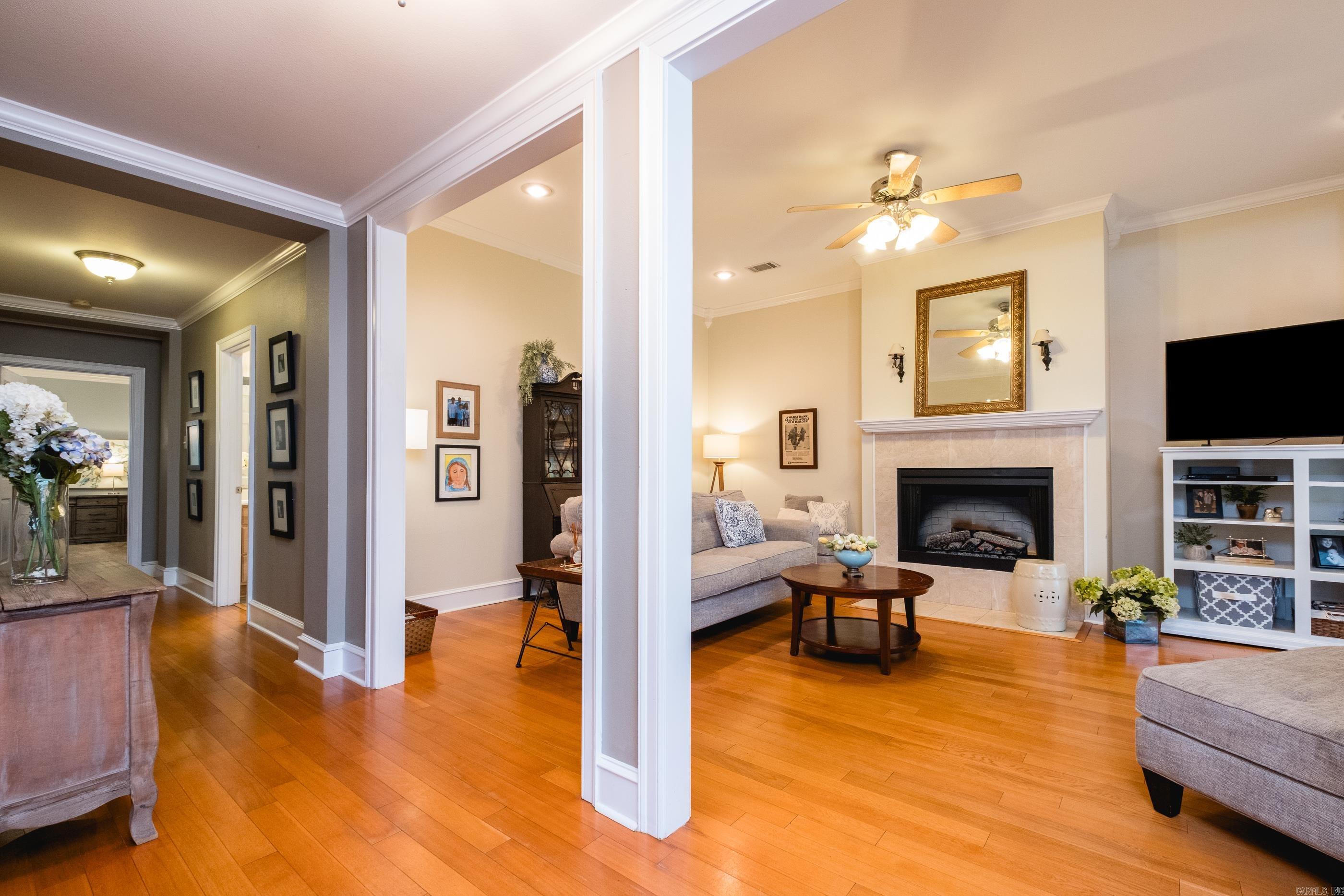 WOODLANDS EDGE - Residential