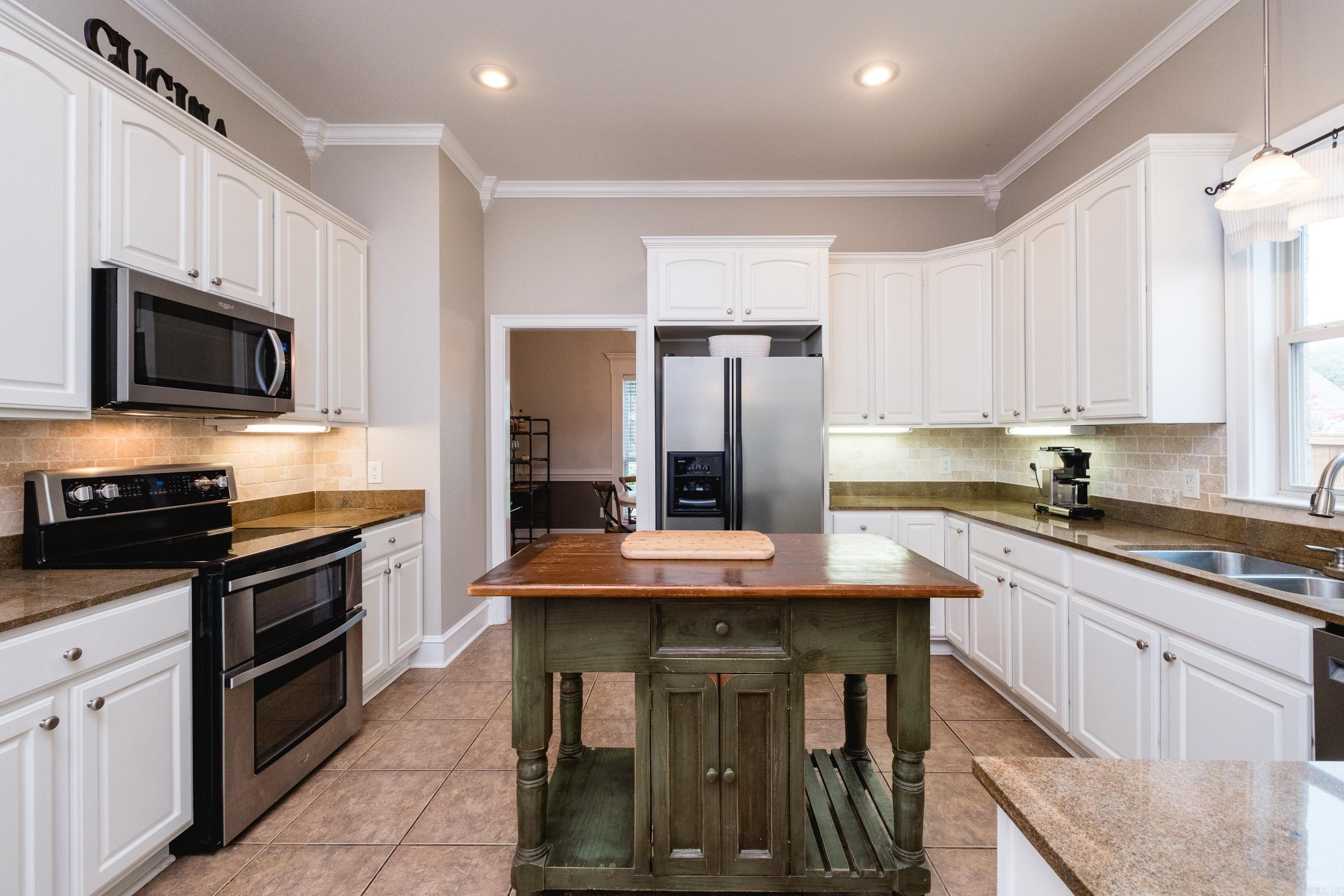 WOODLANDS EDGE - Residential