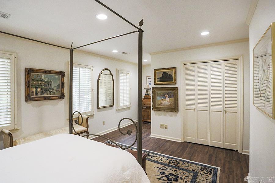 FOXCROFT SQUARE HPR - Residential