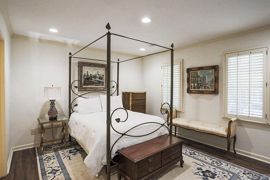 FOXCROFT SQUARE HPR - Residential