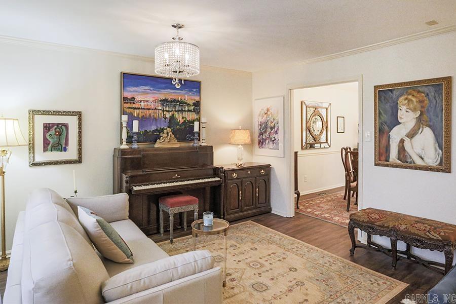 FOXCROFT SQUARE HPR - Residential