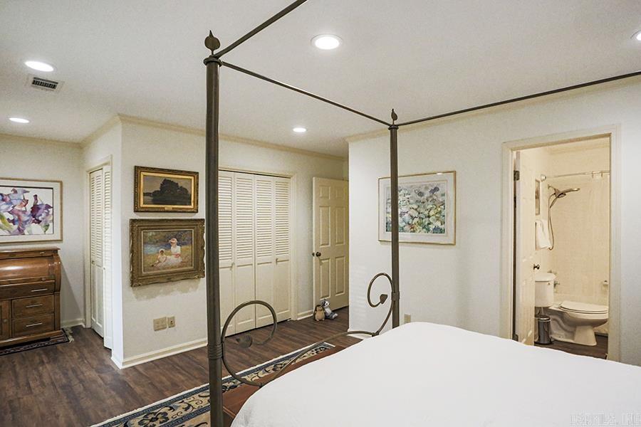 FOXCROFT SQUARE HPR - Residential