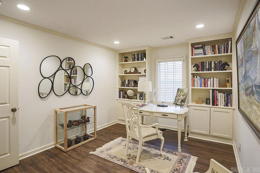 FOXCROFT SQUARE HPR - Residential