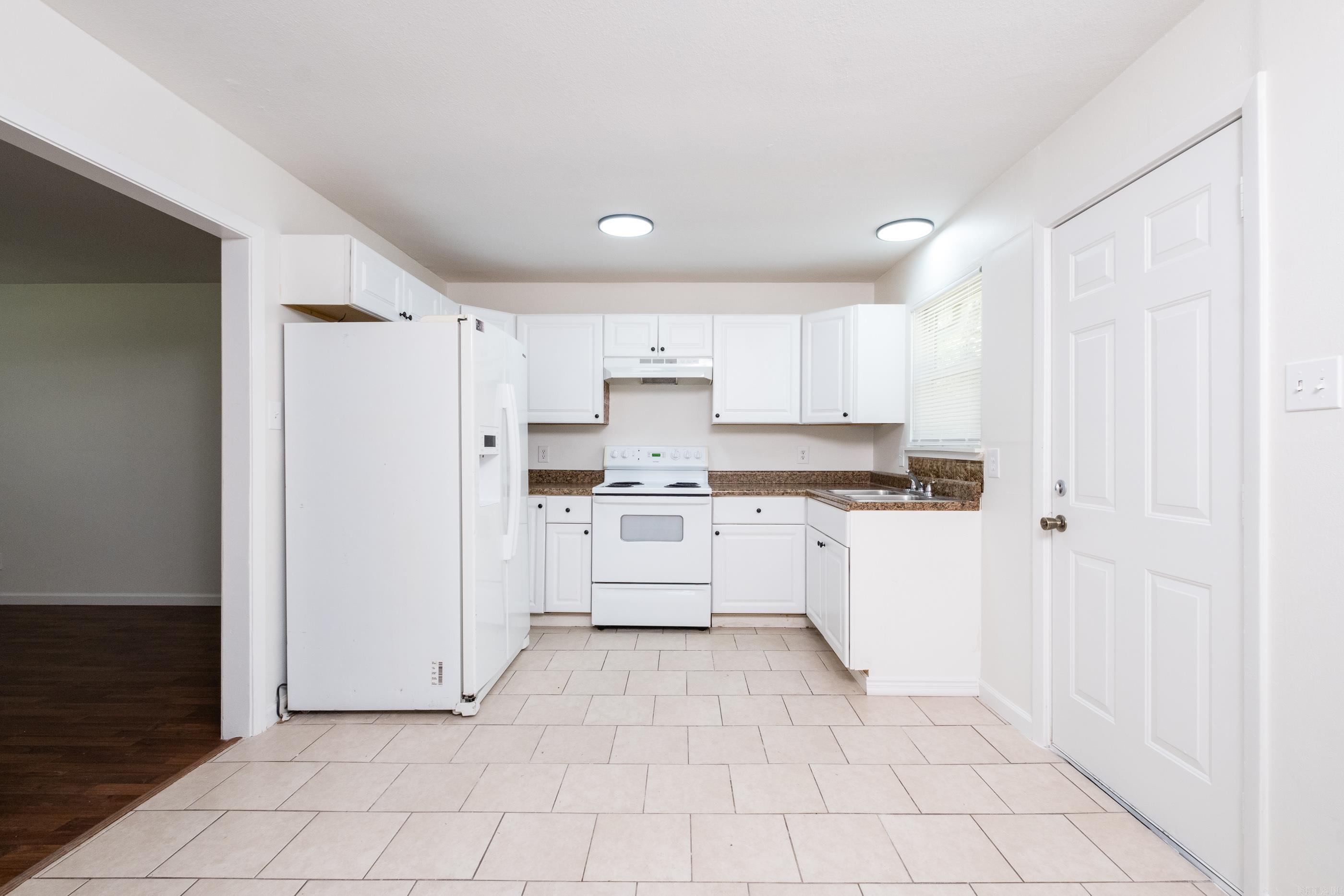 EASTWOOD - Residential