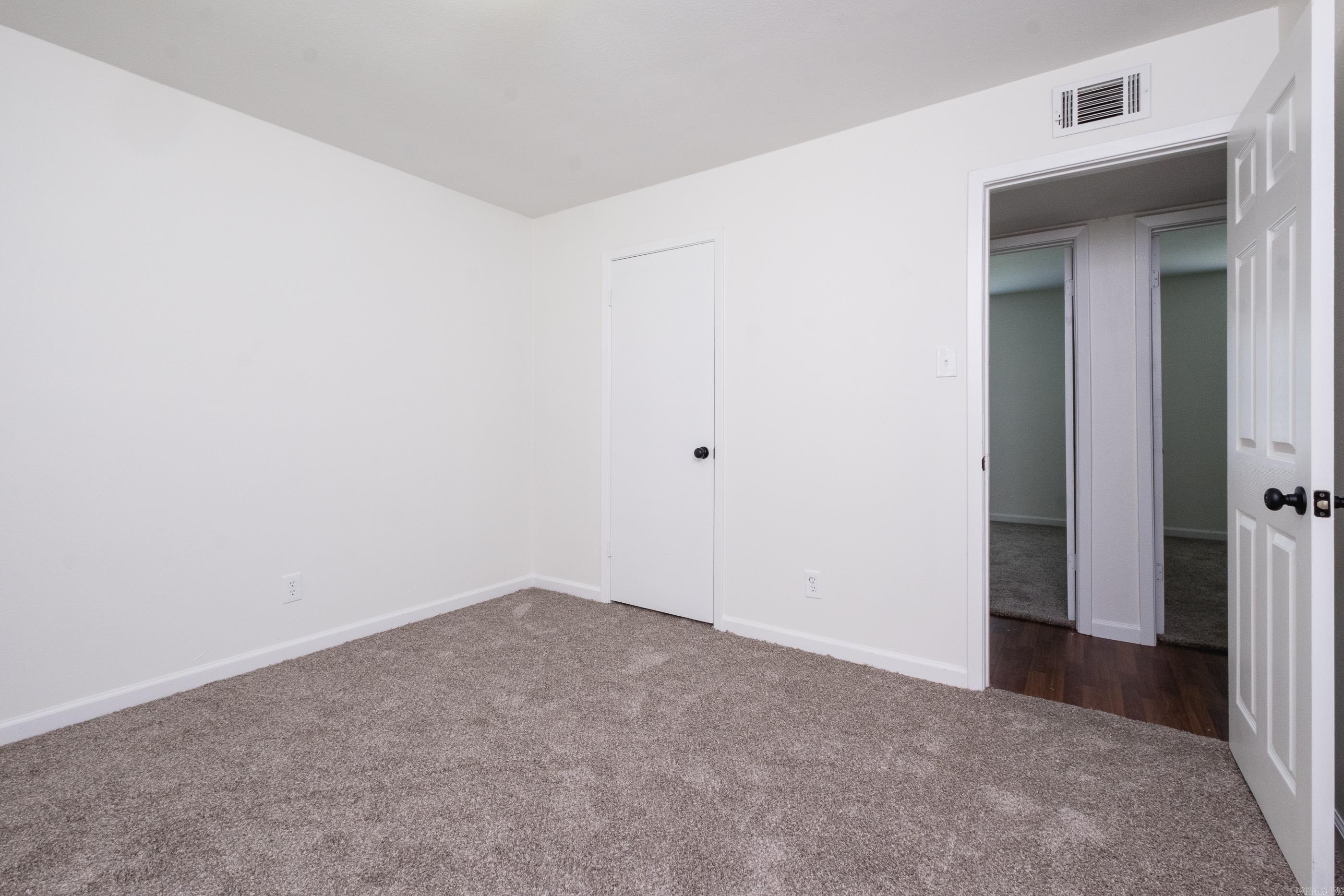 EASTWOOD - Residential