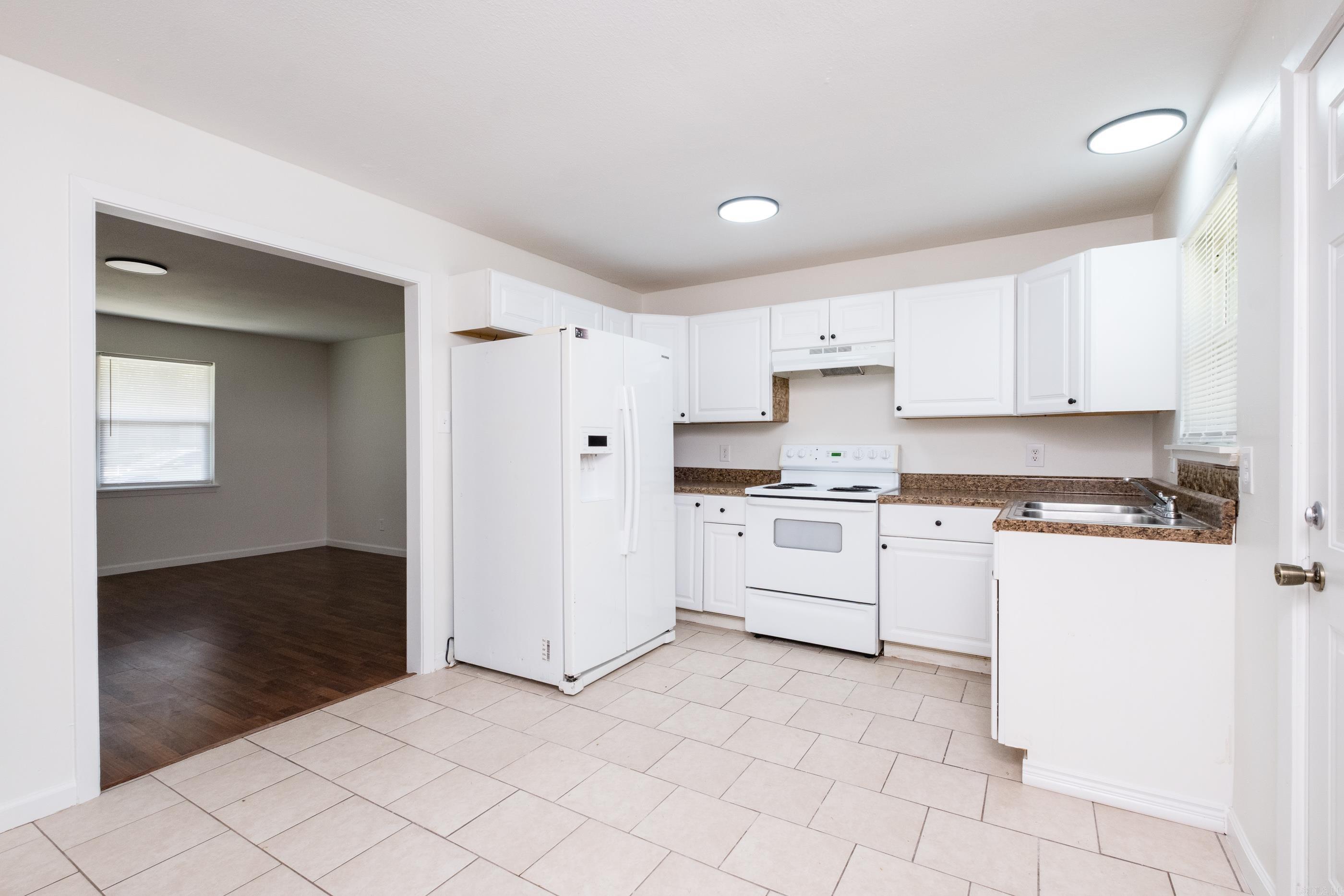 EASTWOOD - Residential