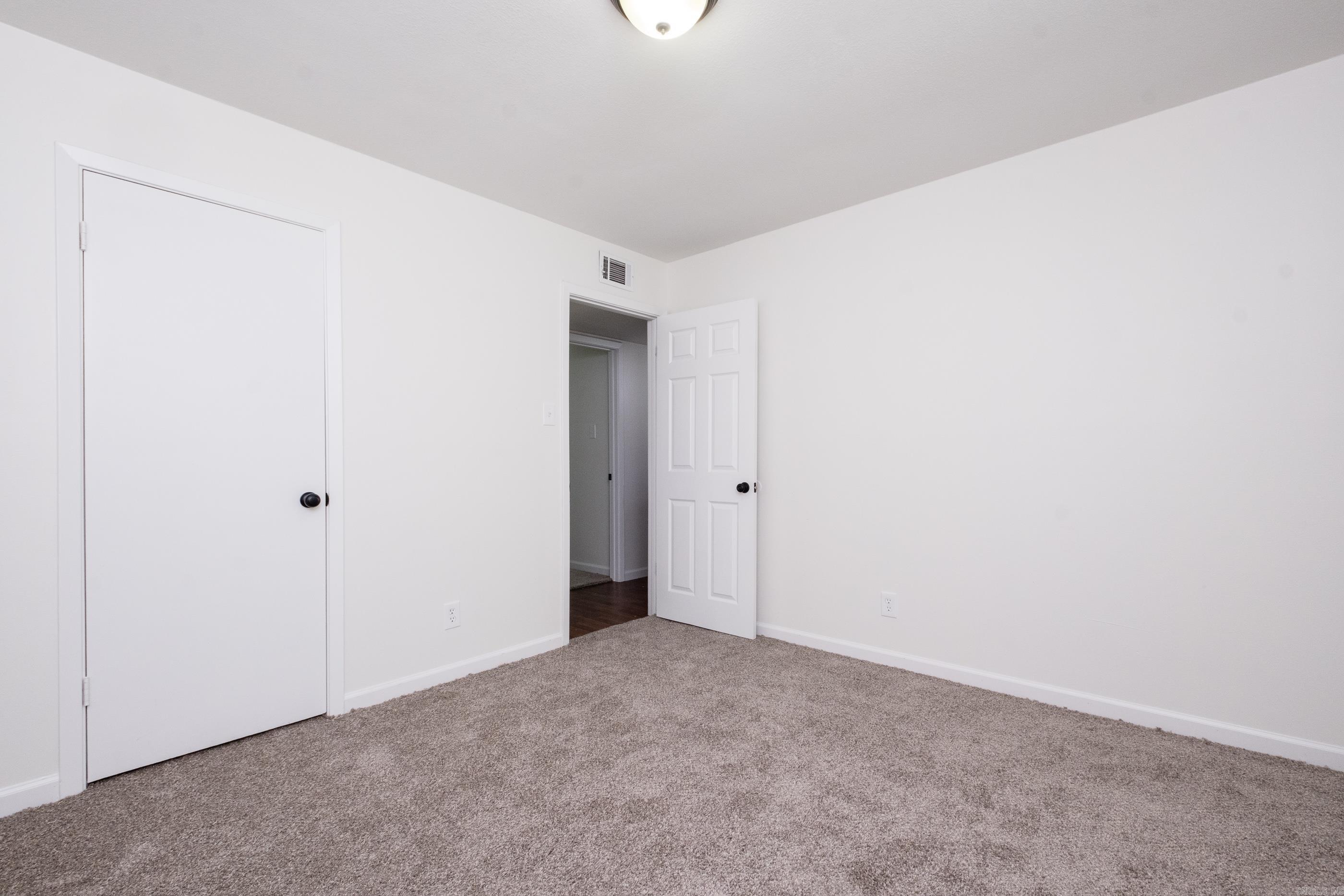 EASTWOOD - Residential