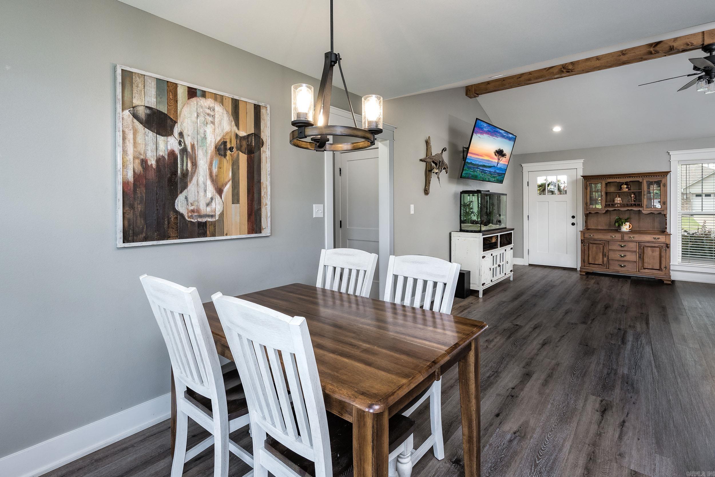 DOVE CREEK - Residential