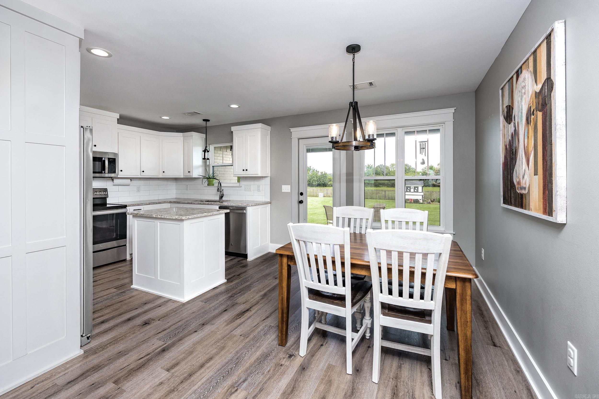 DOVE CREEK - Residential