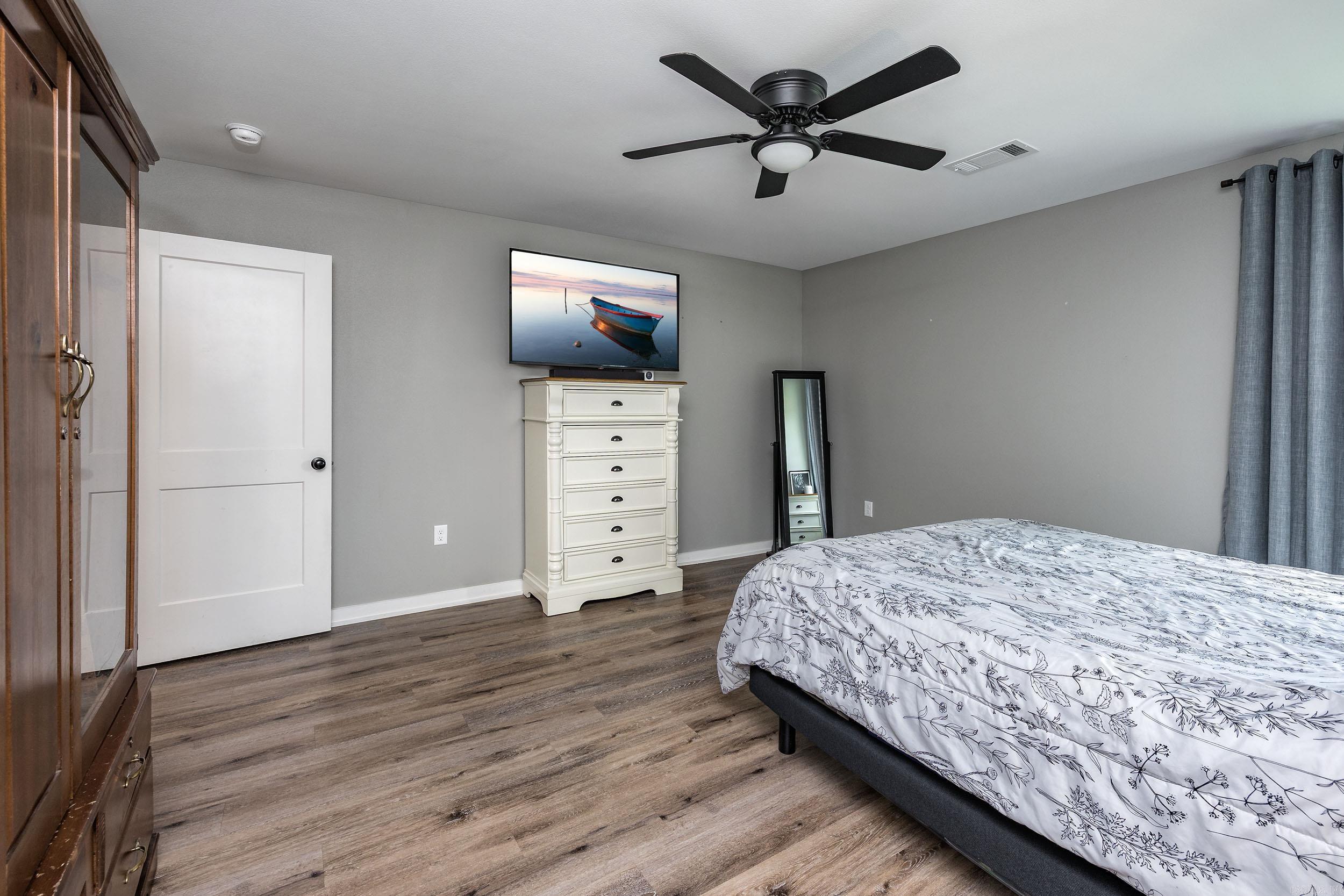 DOVE CREEK - Residential