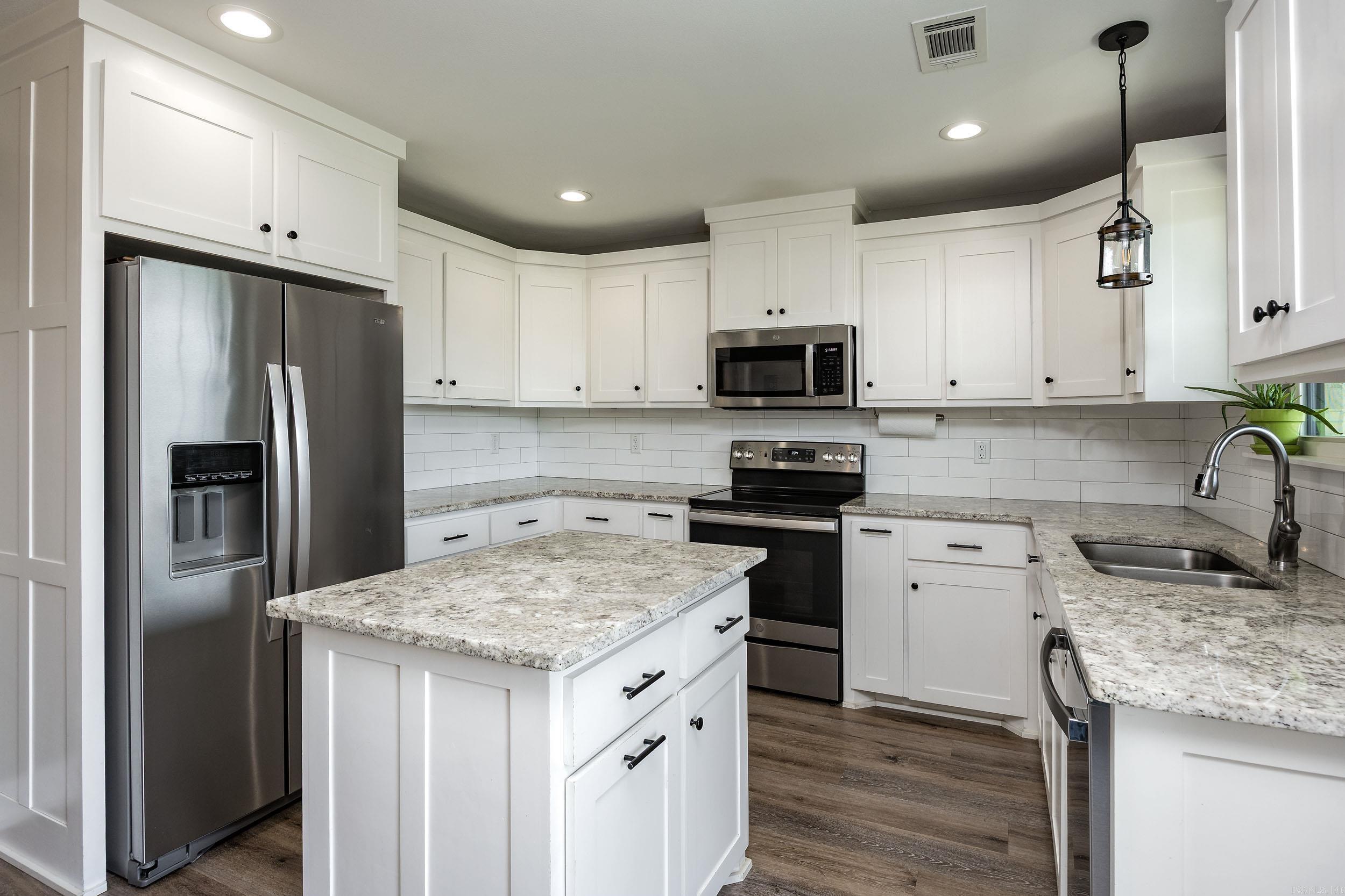 DOVE CREEK - Residential