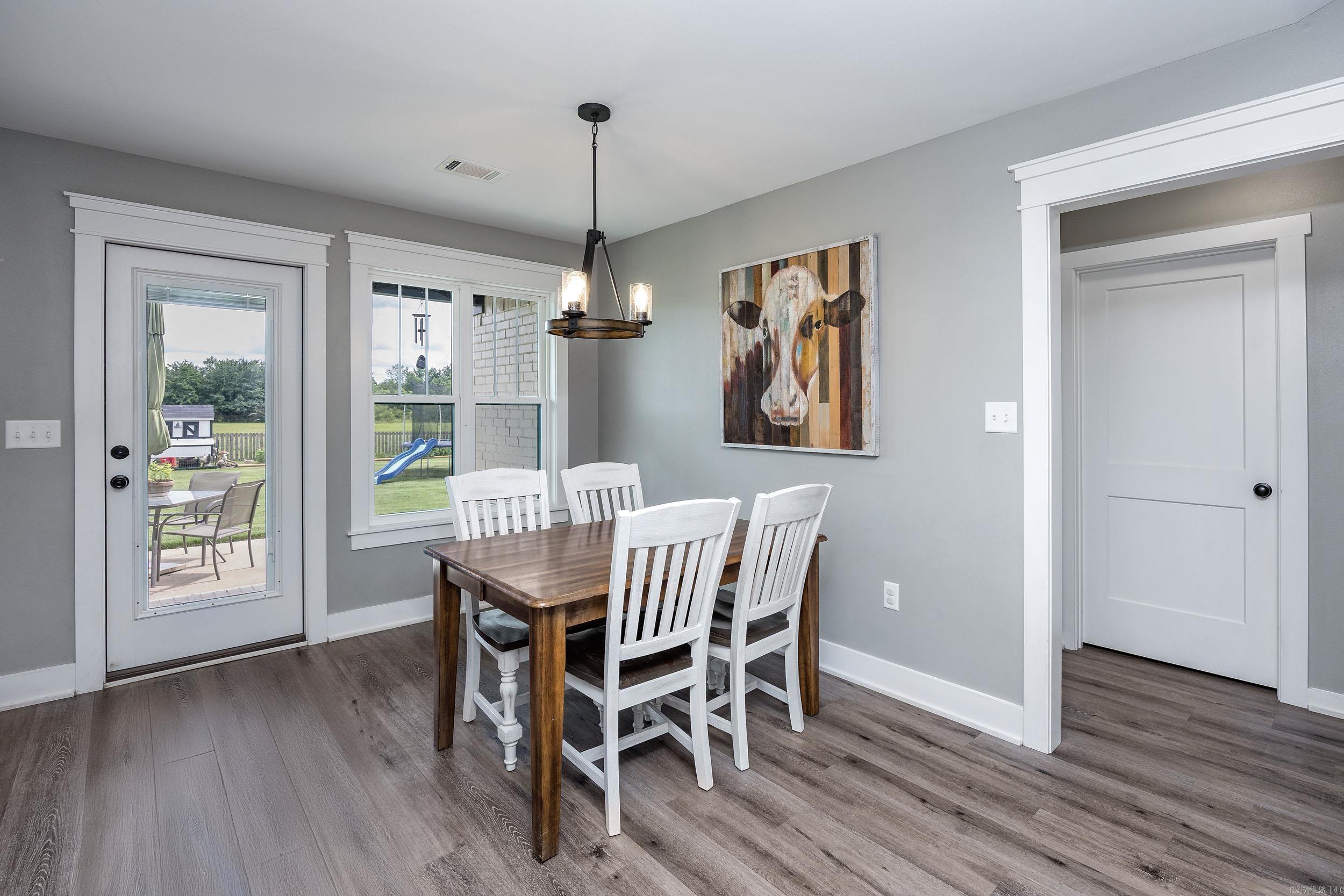 DOVE CREEK - Residential