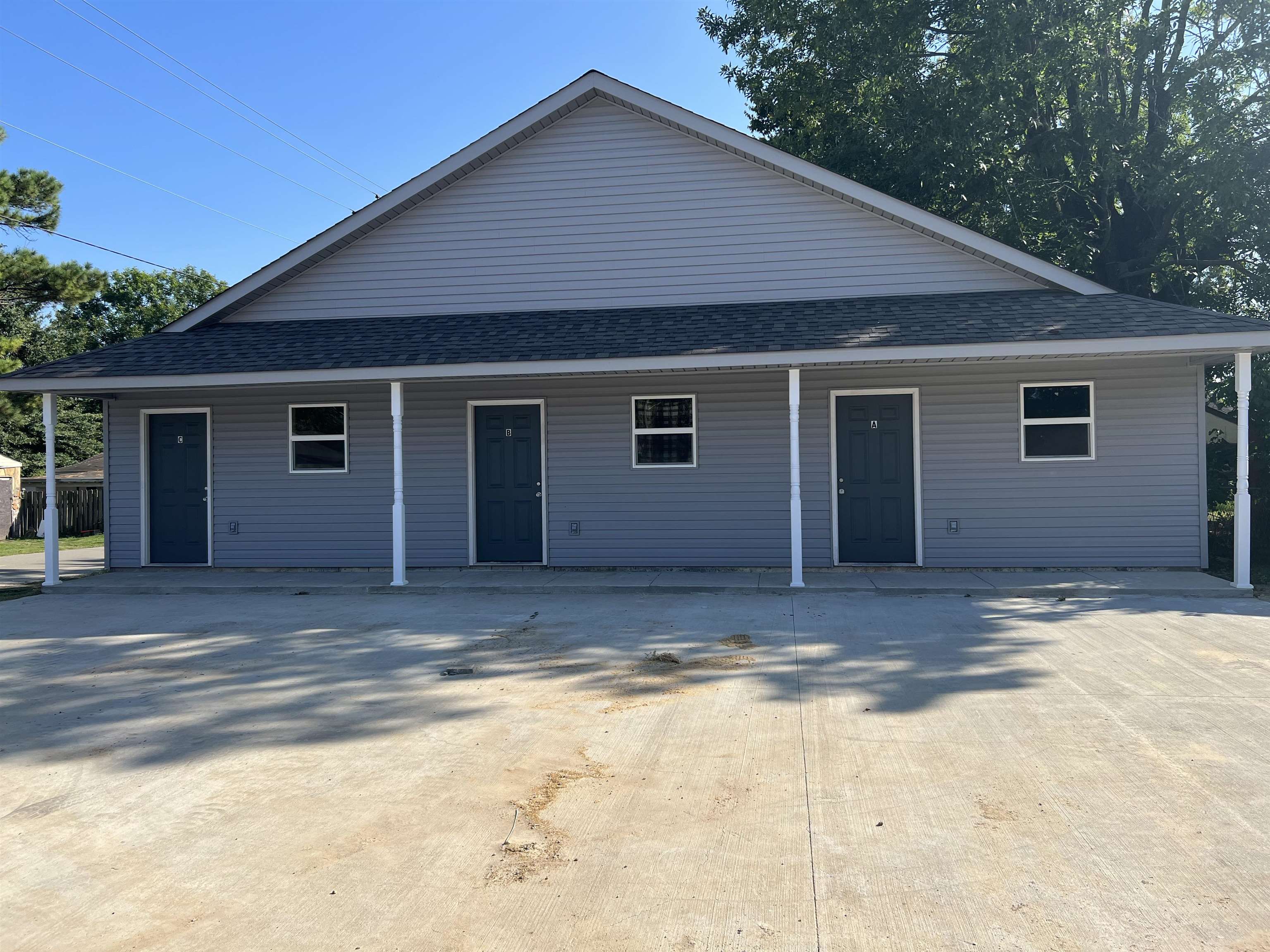 Investors looking to build your portfolio? Here is your opportunity...Triplex 440 E Court just hit the market. Each unit is One bed and one bath. All units are tenant occupied. See agent remarks