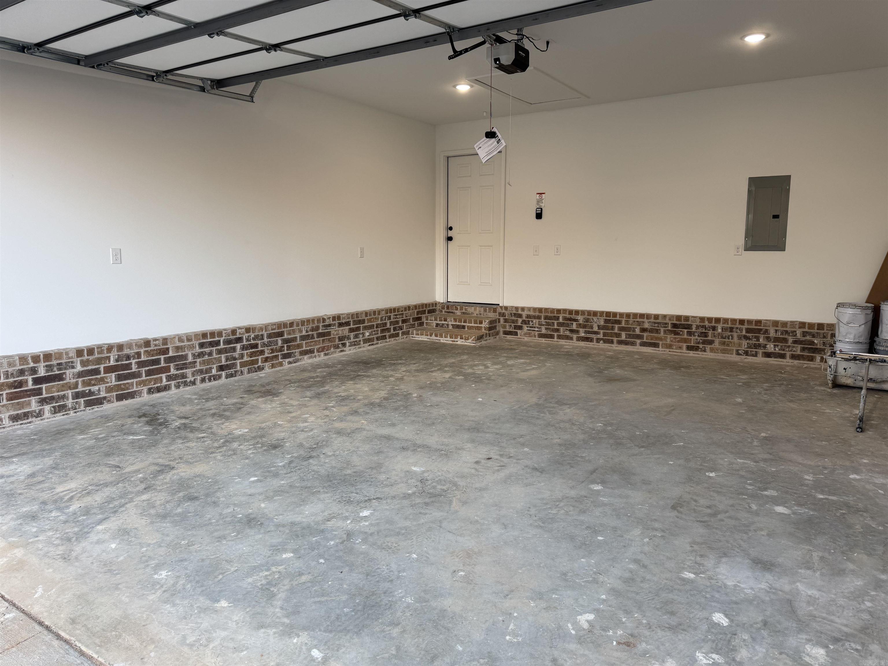 HILLVIEW ACRES - Residential