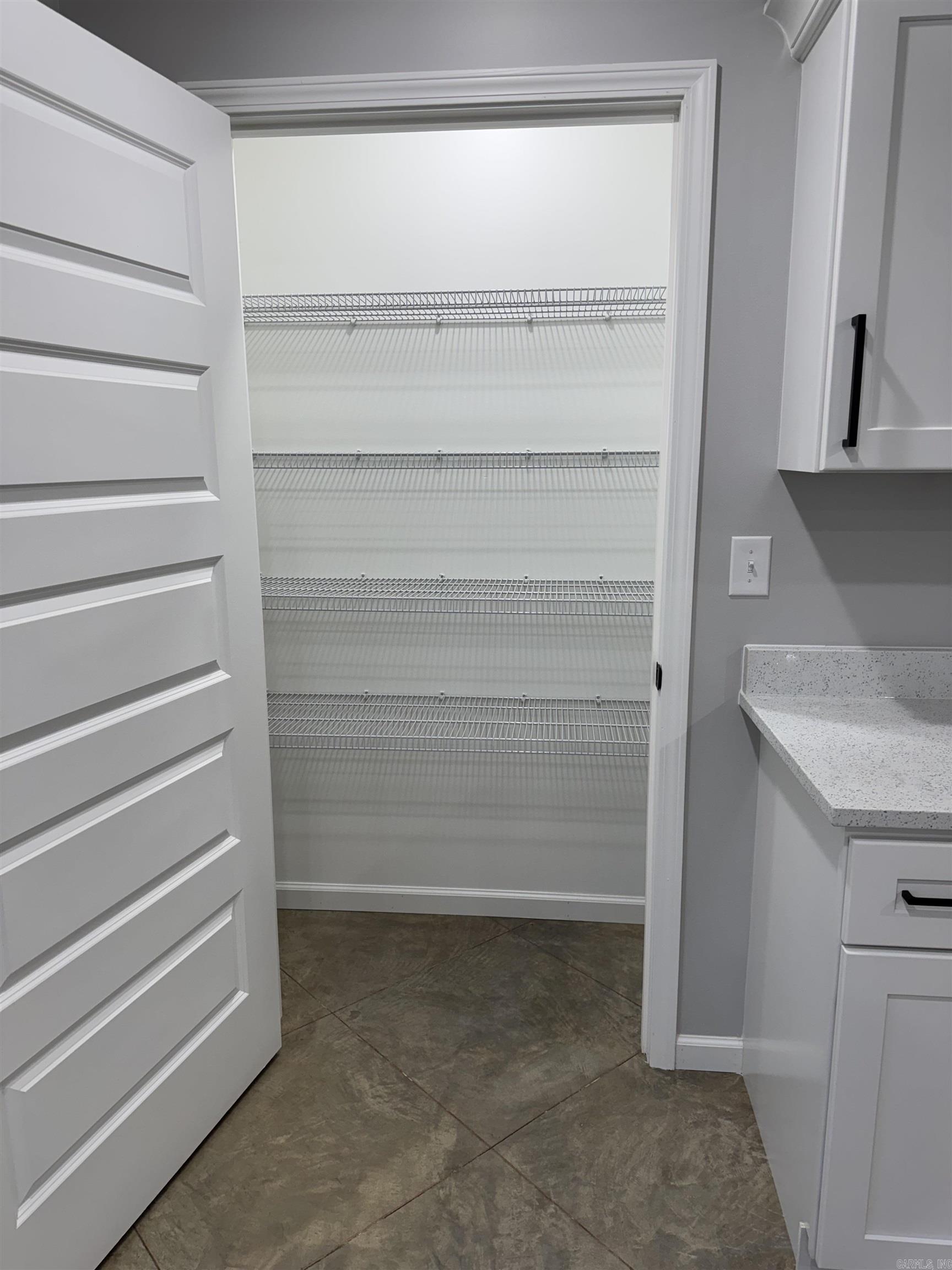 HILLVIEW ACRES - Residential