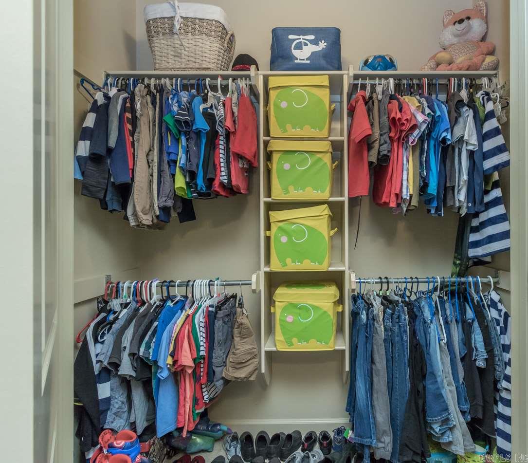 COUNTRY CLUB OF ARK THE - Residential Lease