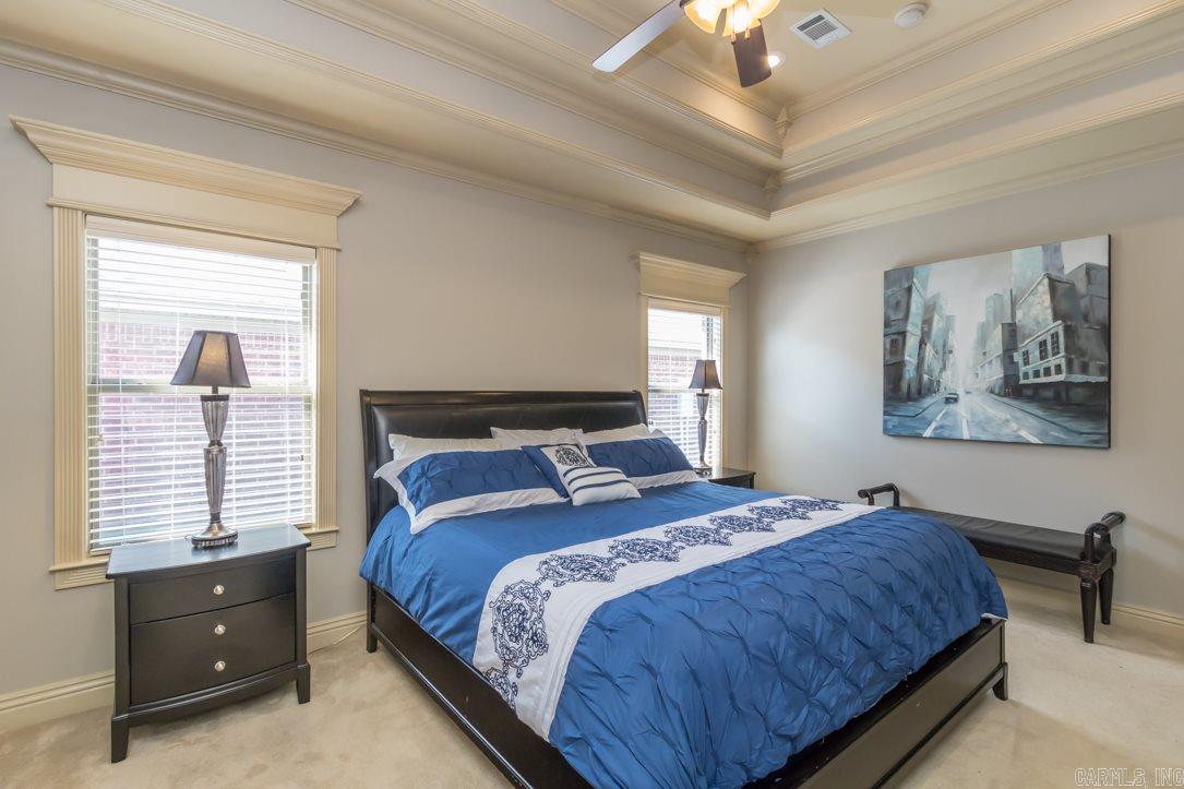 COUNTRY CLUB OF ARK THE - Residential Lease