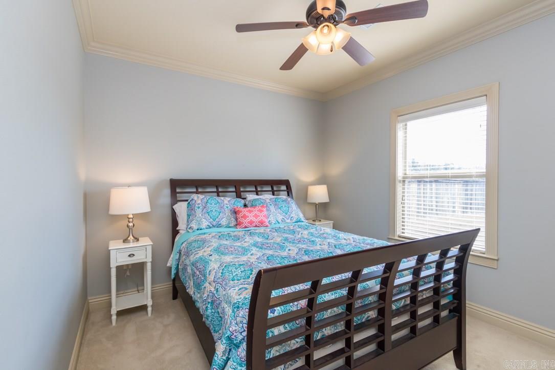 COUNTRY CLUB OF ARK THE - Residential Lease