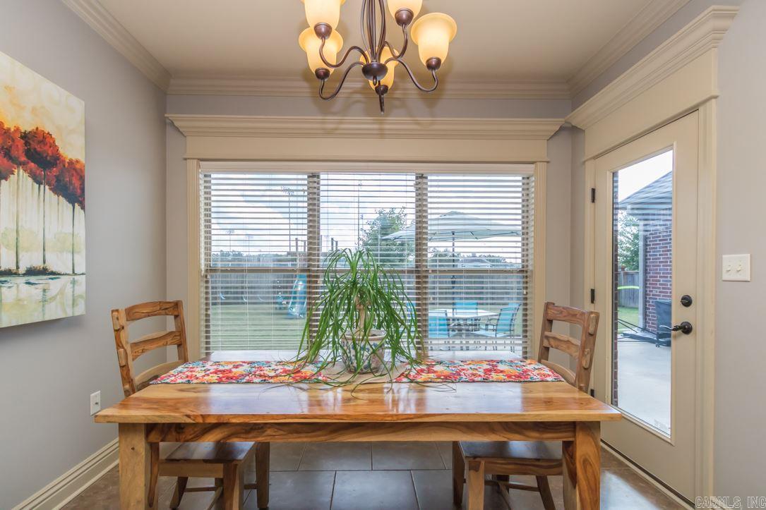 COUNTRY CLUB OF ARK THE - Residential Lease