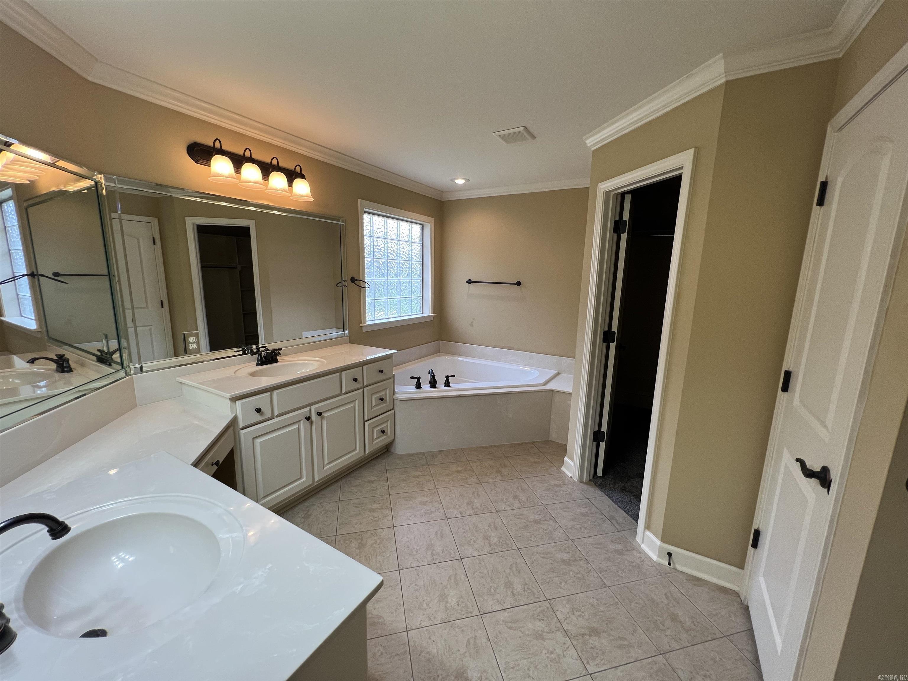 WATERS EDGE - Residential Lease