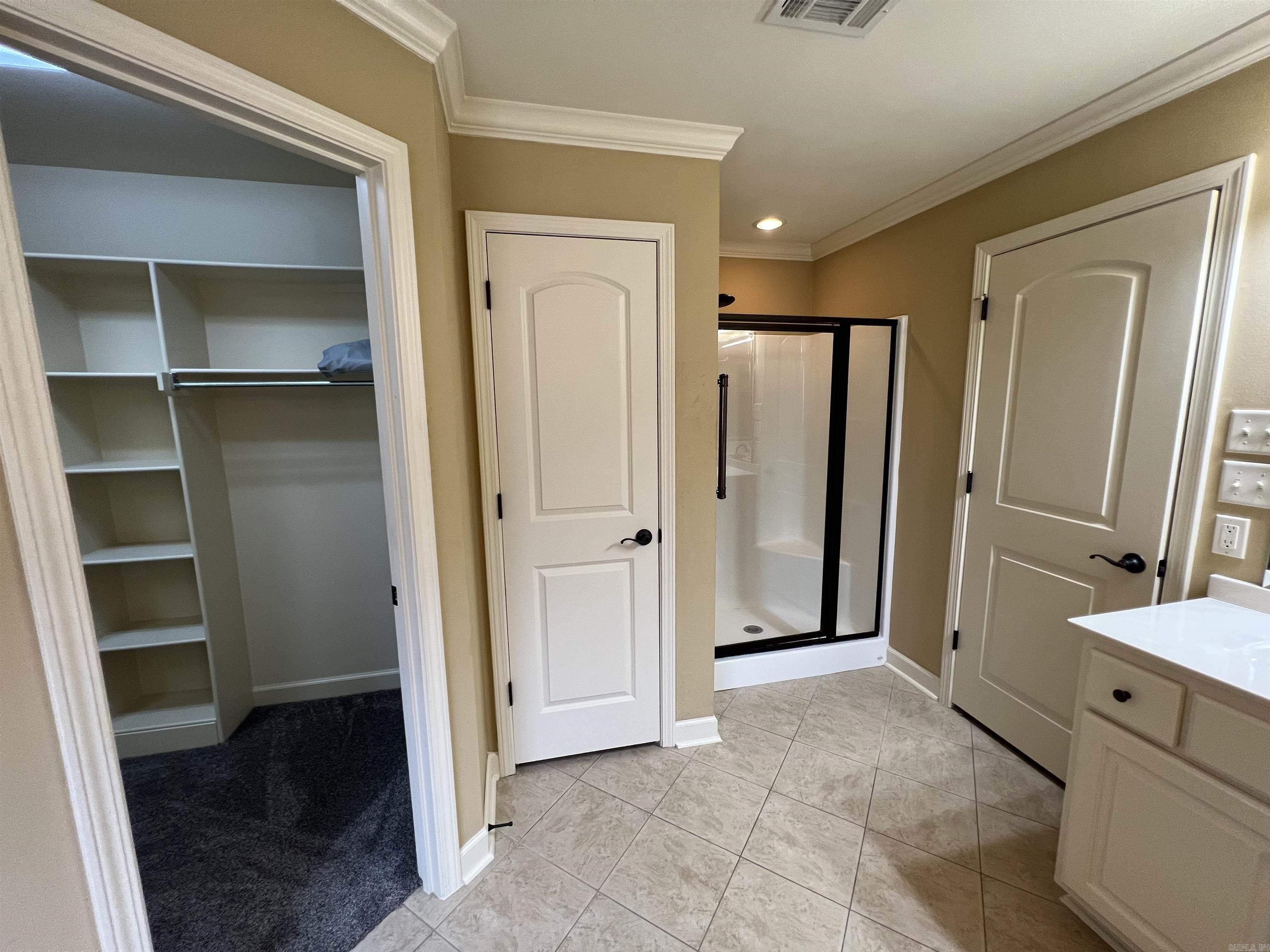 WATERS EDGE - Residential Lease