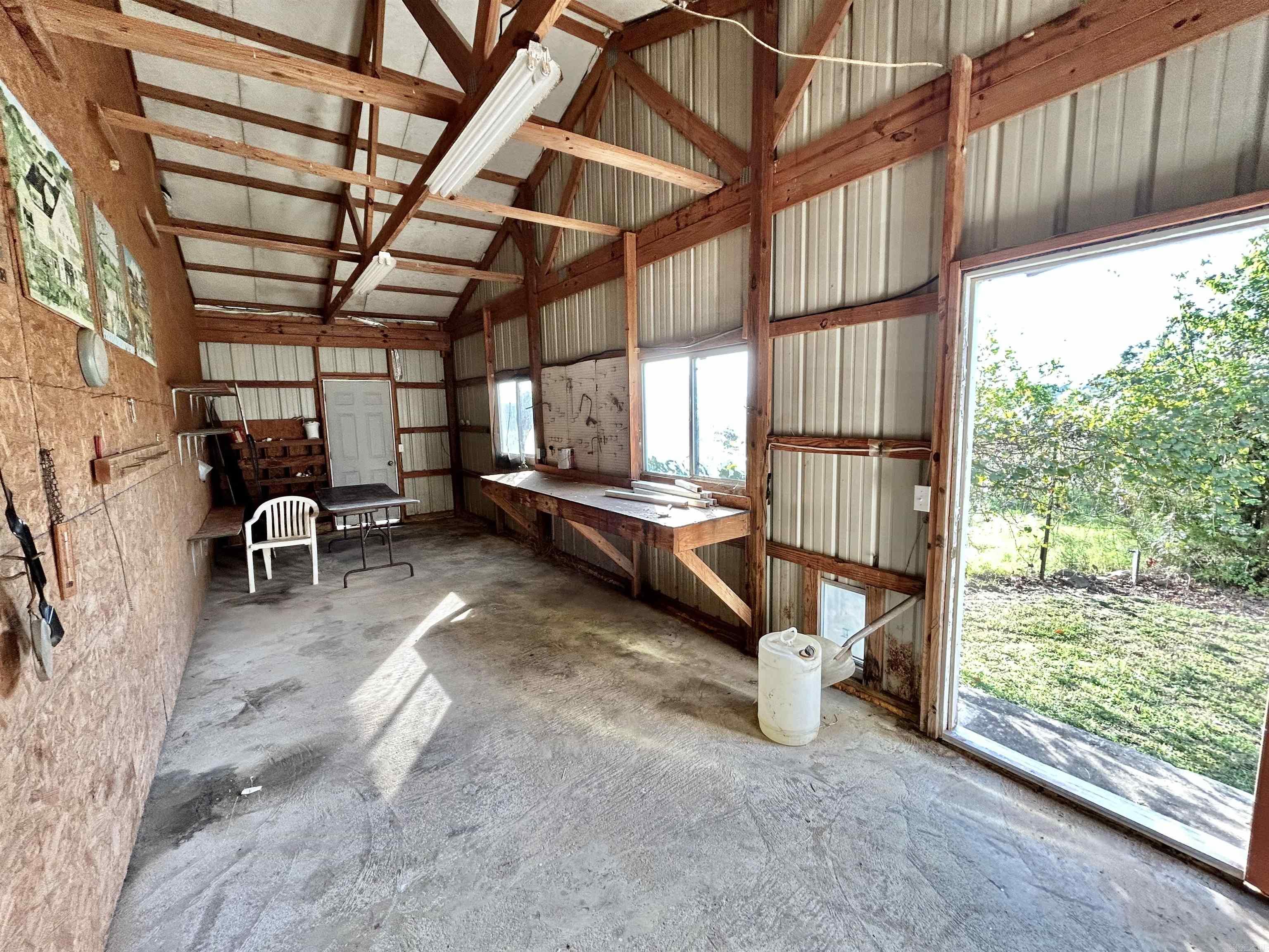 Metes &amp; Bounds - Residential