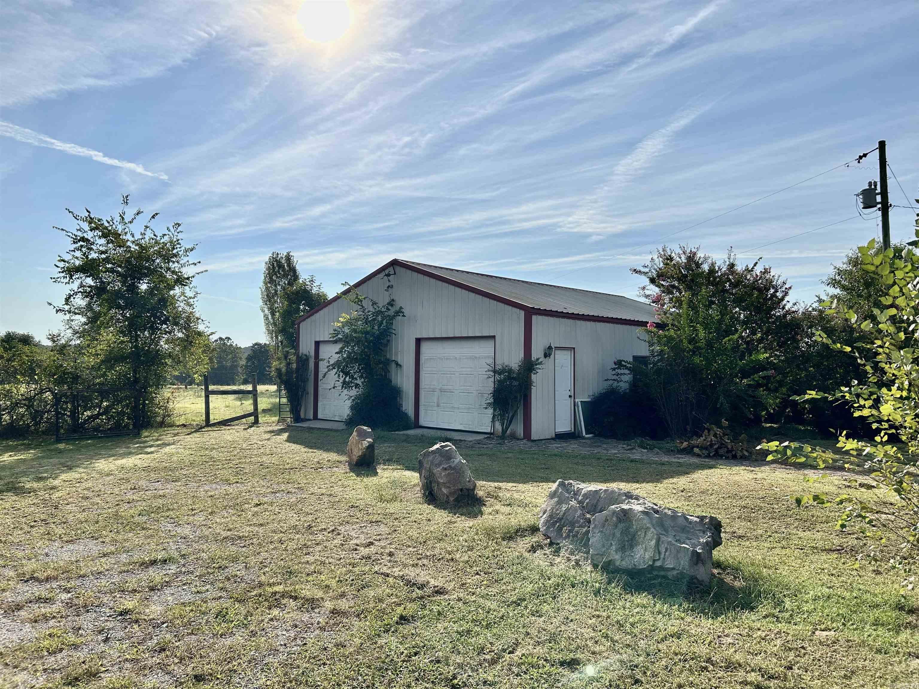 Metes &amp; Bounds - Residential