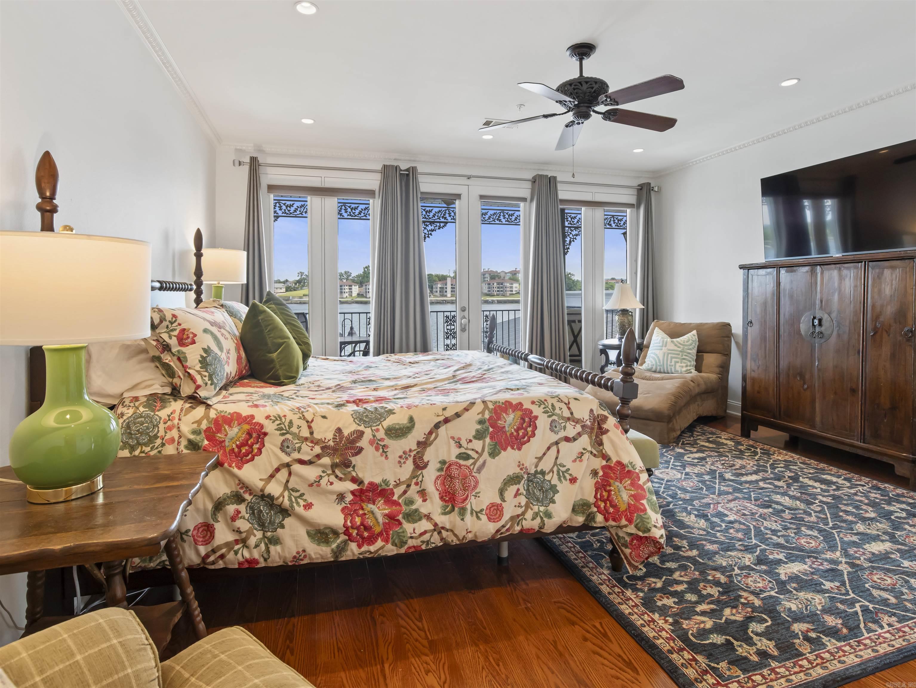 FIESTA BAY HPR - Residential