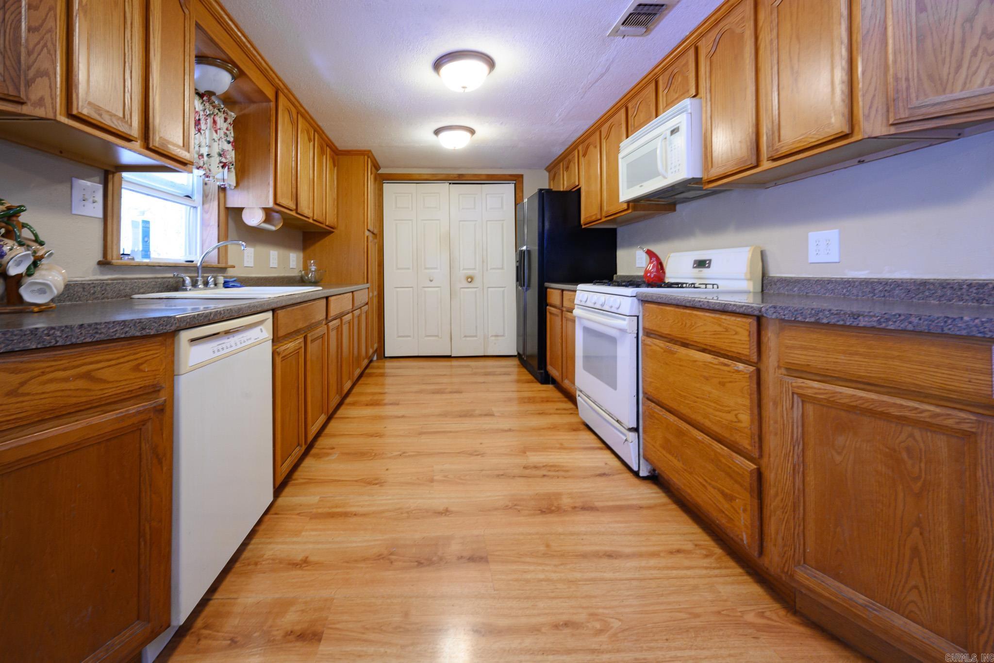 BEASTONS - Residential