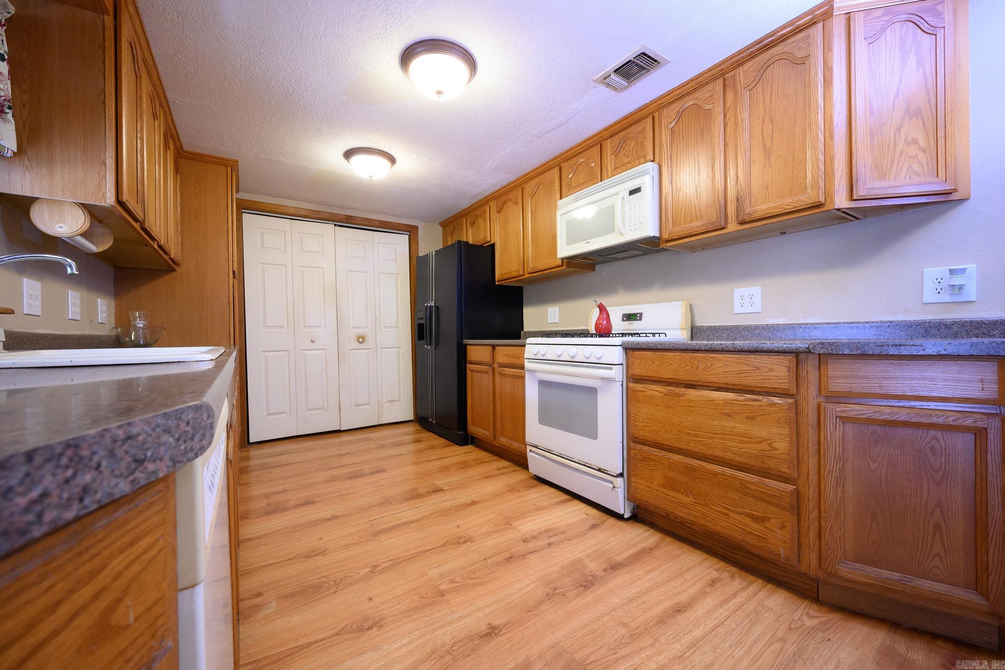 BEASTONS - Residential