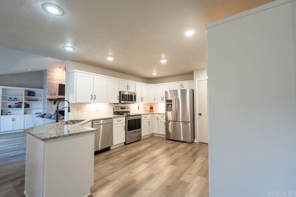 EDGEWATER COVE - Residential