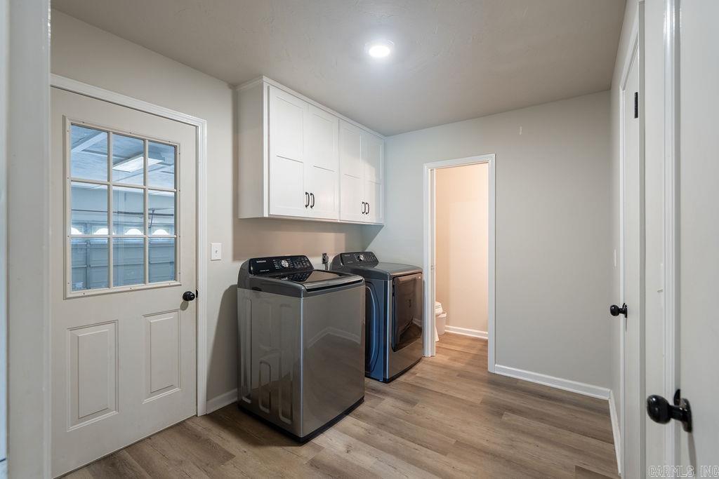 EDGEWATER COVE - Residential