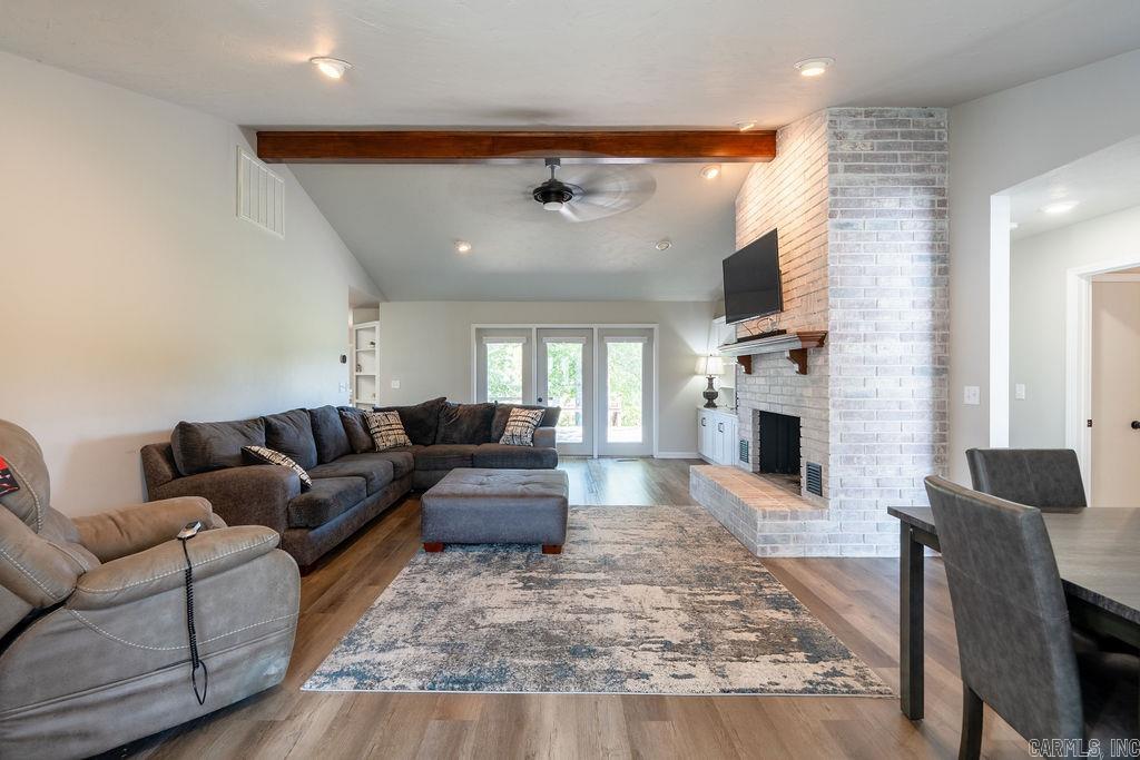 EDGEWATER COVE - Residential