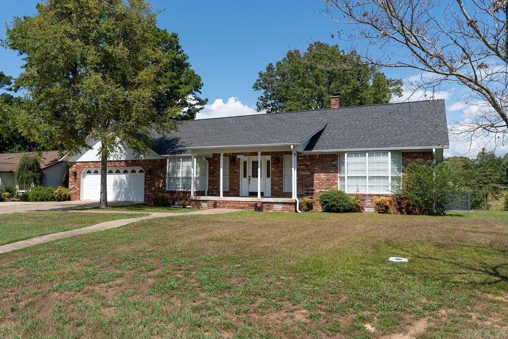 EDGEWATER COVE - Residential