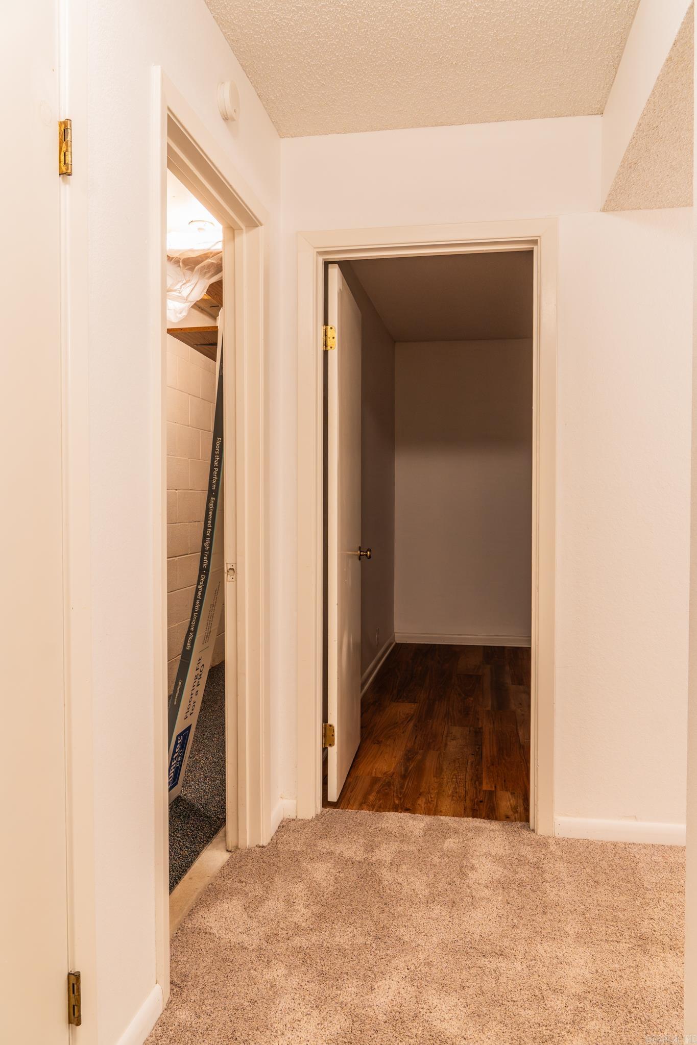 VALENCIA COURTS - Residential