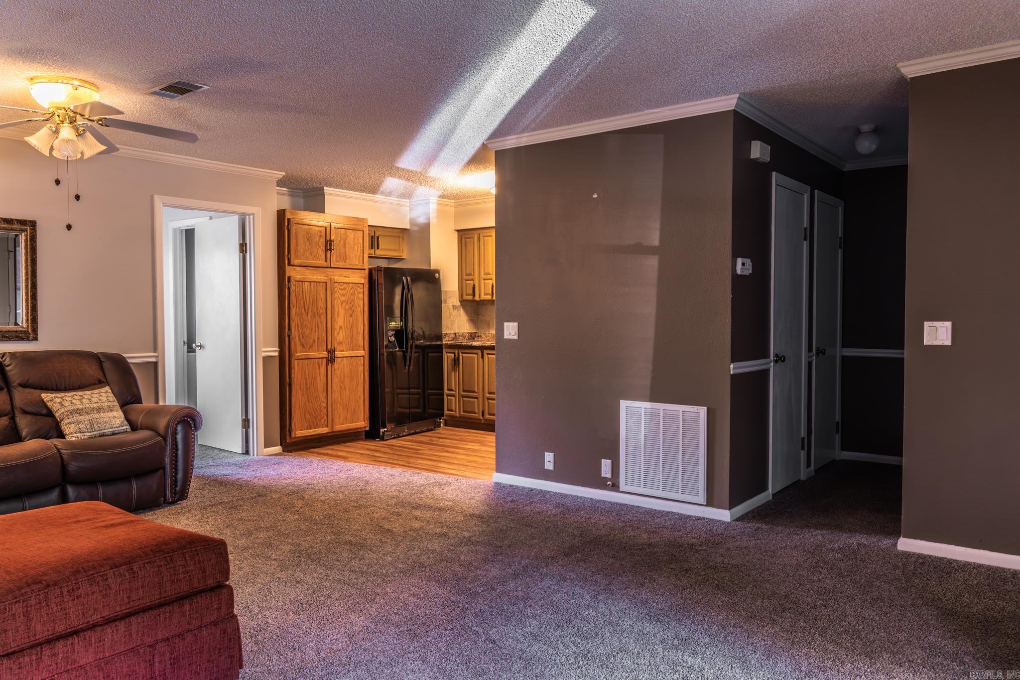 VALENCIA COURTS - Residential