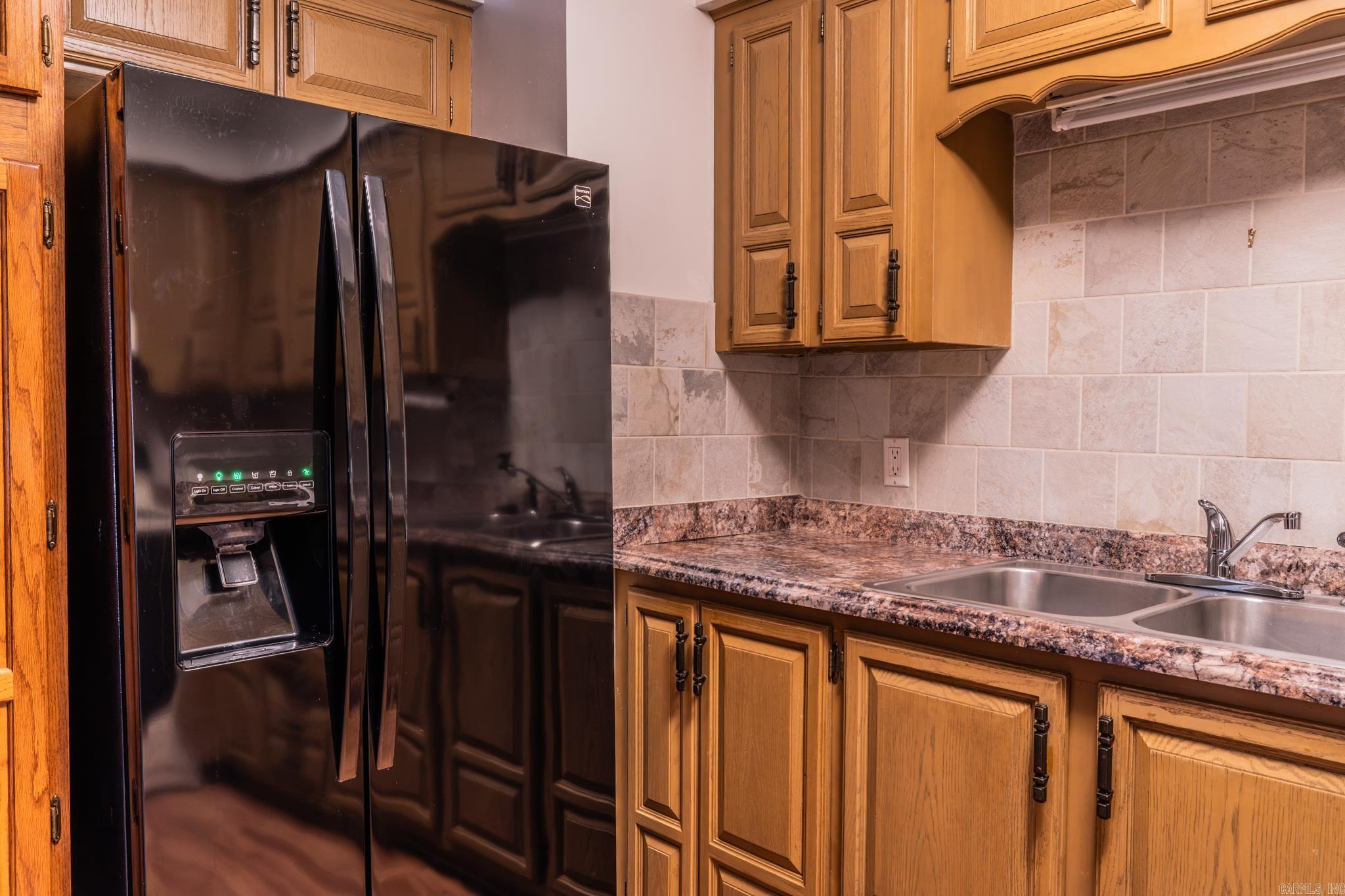 VALENCIA COURTS - Residential