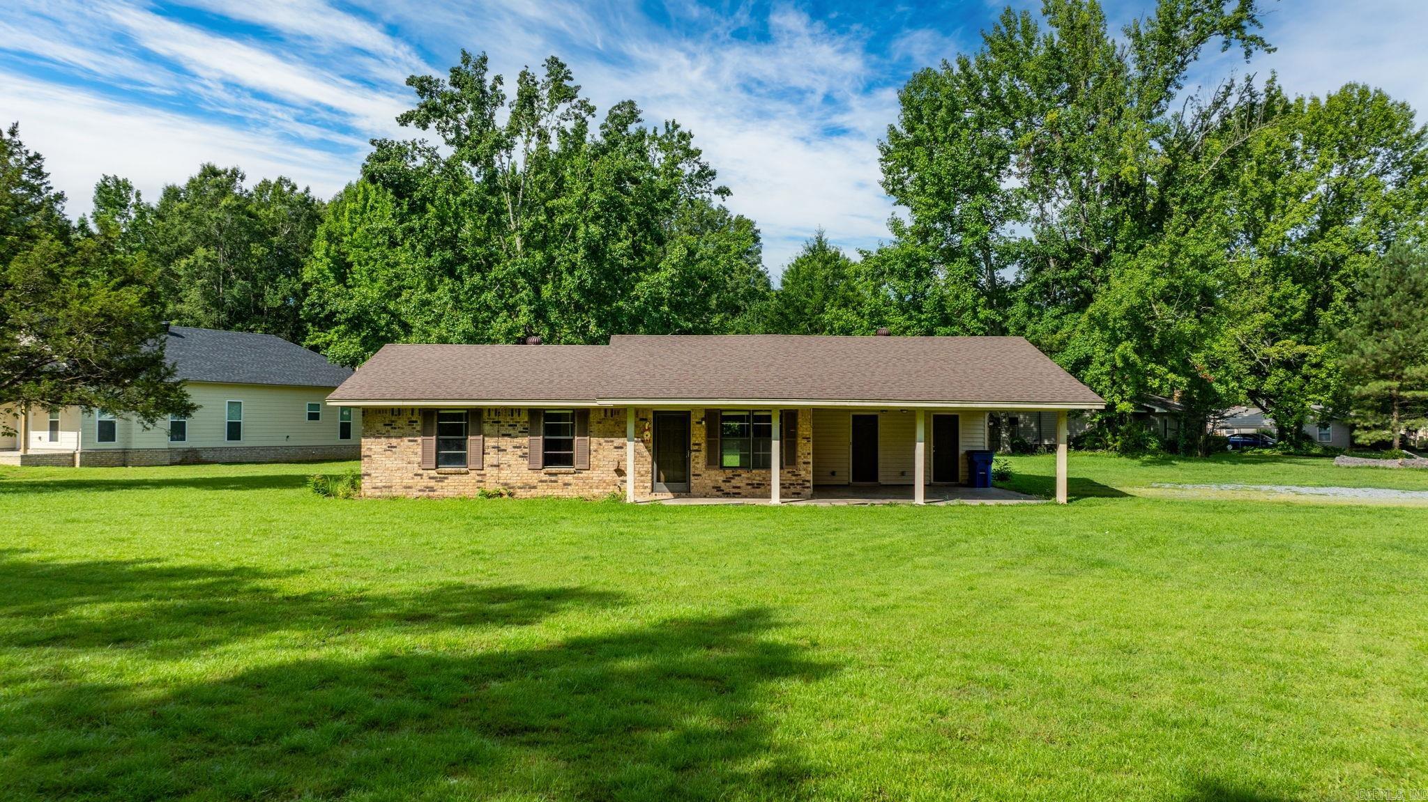Welcome to this charming home located in the heart of Greenbrier. It features new luxury vinyl plank flooring, new paint and several other updates. The open kitchen/dining offers the perfect space for gatherings and is ready for you. If you are looking for a great home for a great price or even an investment, then this is for you. Schedule your private showing today. We added a little digital flair - this home is virtually staged to help you picture the possibilities!